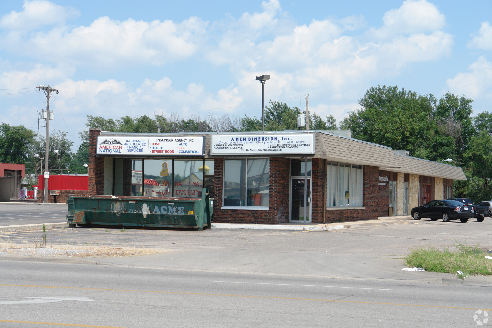 2420 S Seneca St, Wichita, KS for Rent