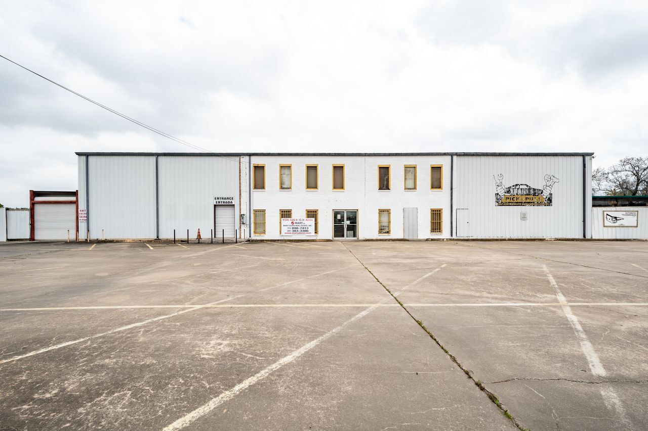 2133 Shaver St, Pasadena, TX for Sale