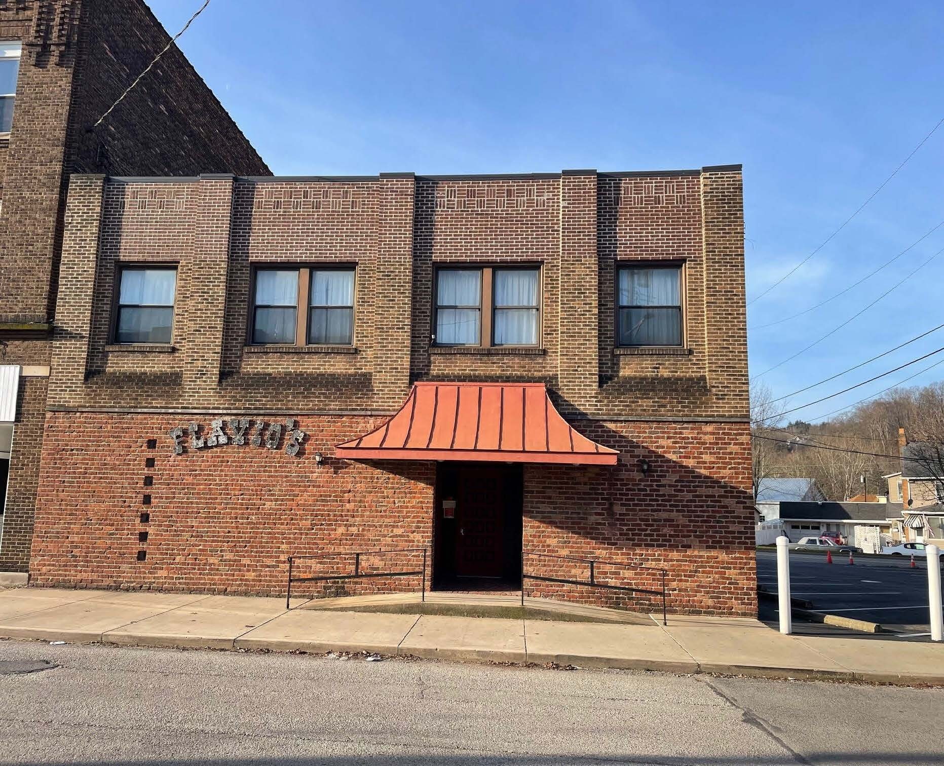 212 N Warren Ave, Apollo, PA for Sale