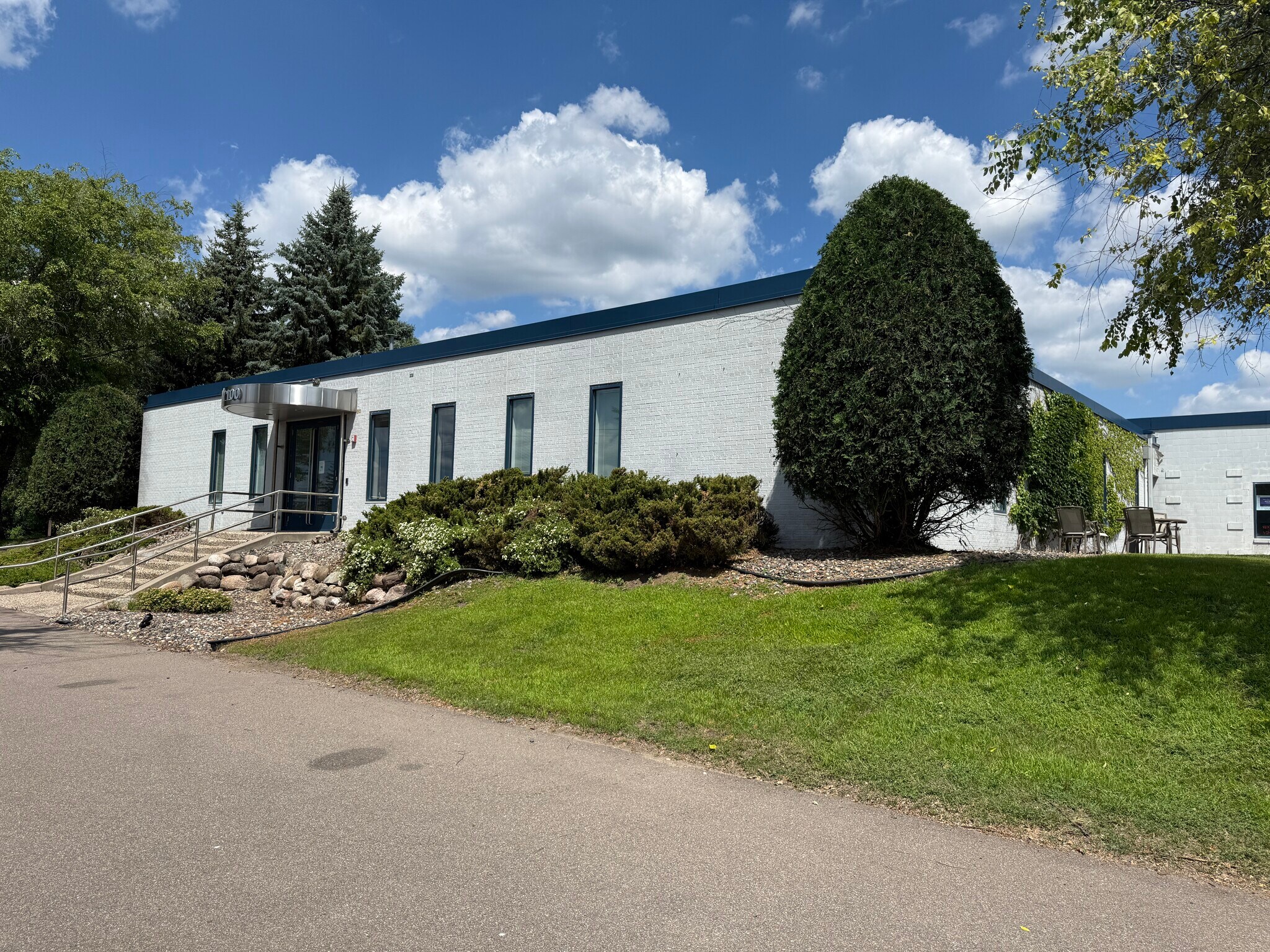 7100 Medicine Lake Rd, New Hope, MN for Rent