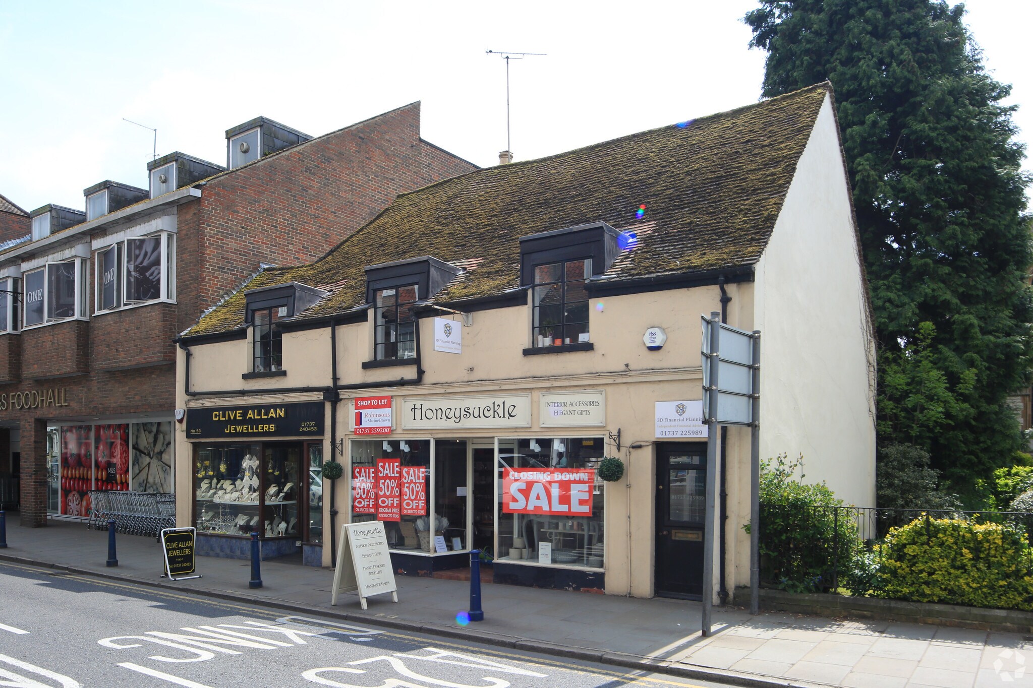 53 High St, Reigate, SRY for Rent