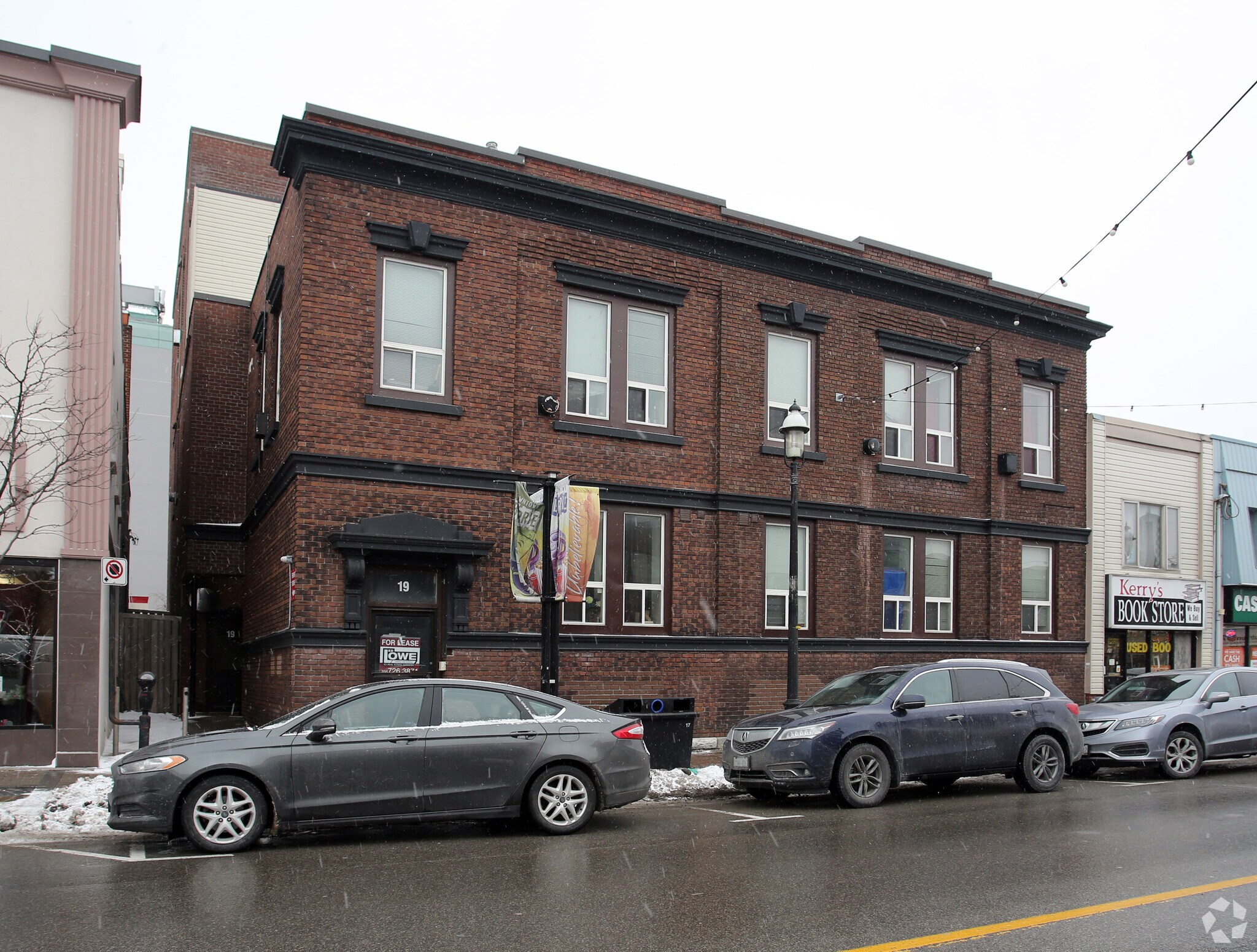 19 Dunlop St W, Barrie, ON for Sale