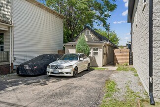 Hamilton, ON undefined - 43 Whitfield Av