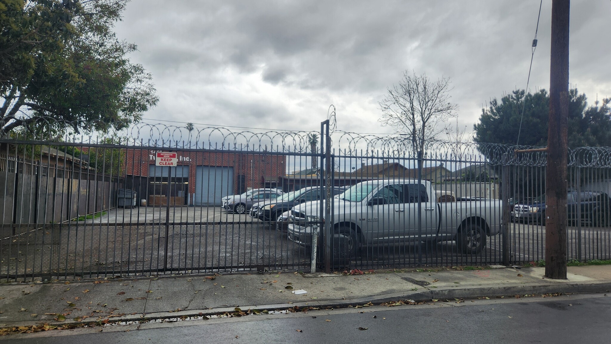 1416-1423 E 58th Dr, Los Angeles, CA for Sale