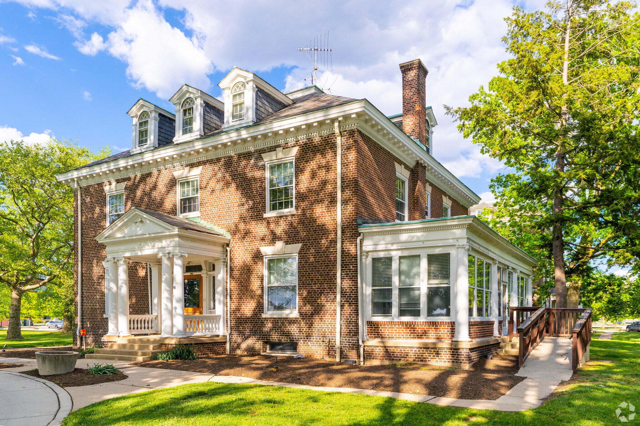 4623 S Broad St, Philadelphia, PA for Rent