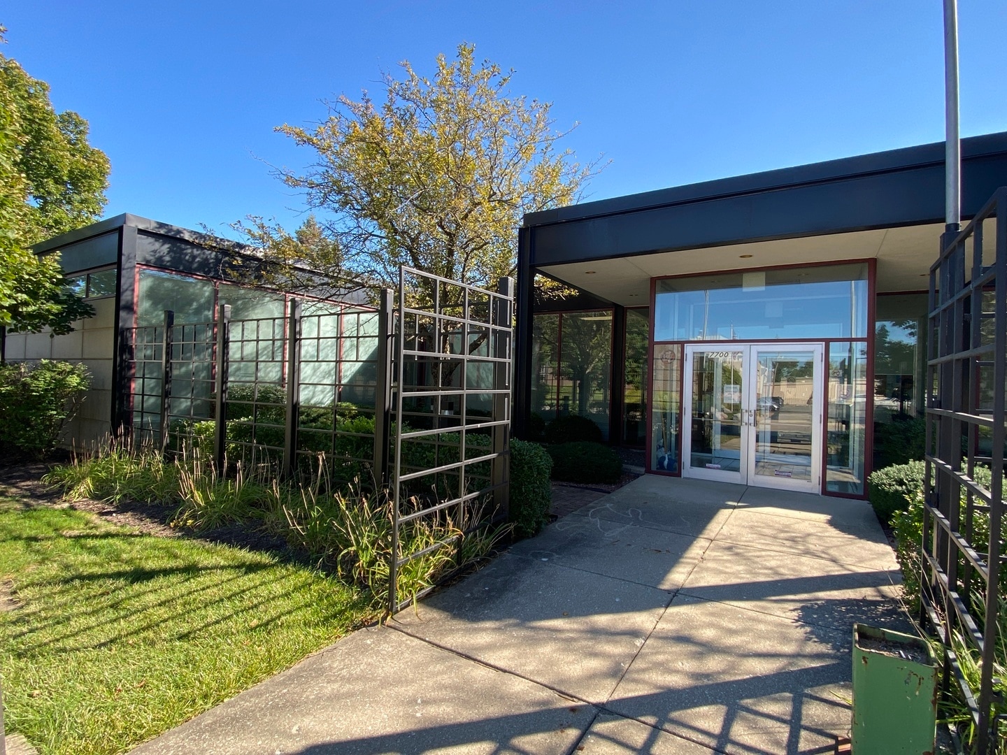 7700 Industrial Dr, Forest Park, IL for Rent