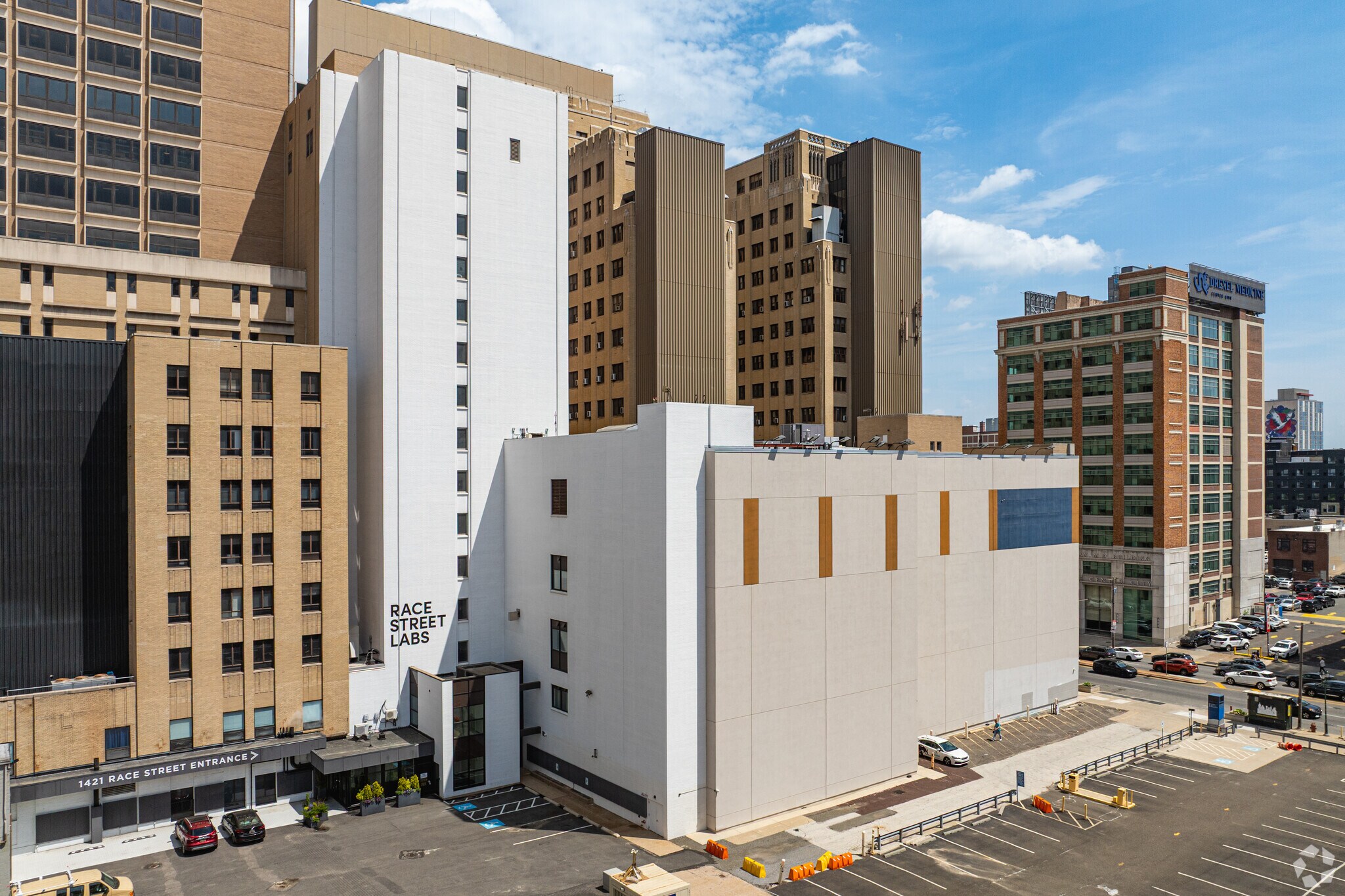 1421 Race St, Philadelphia, PA for Rent