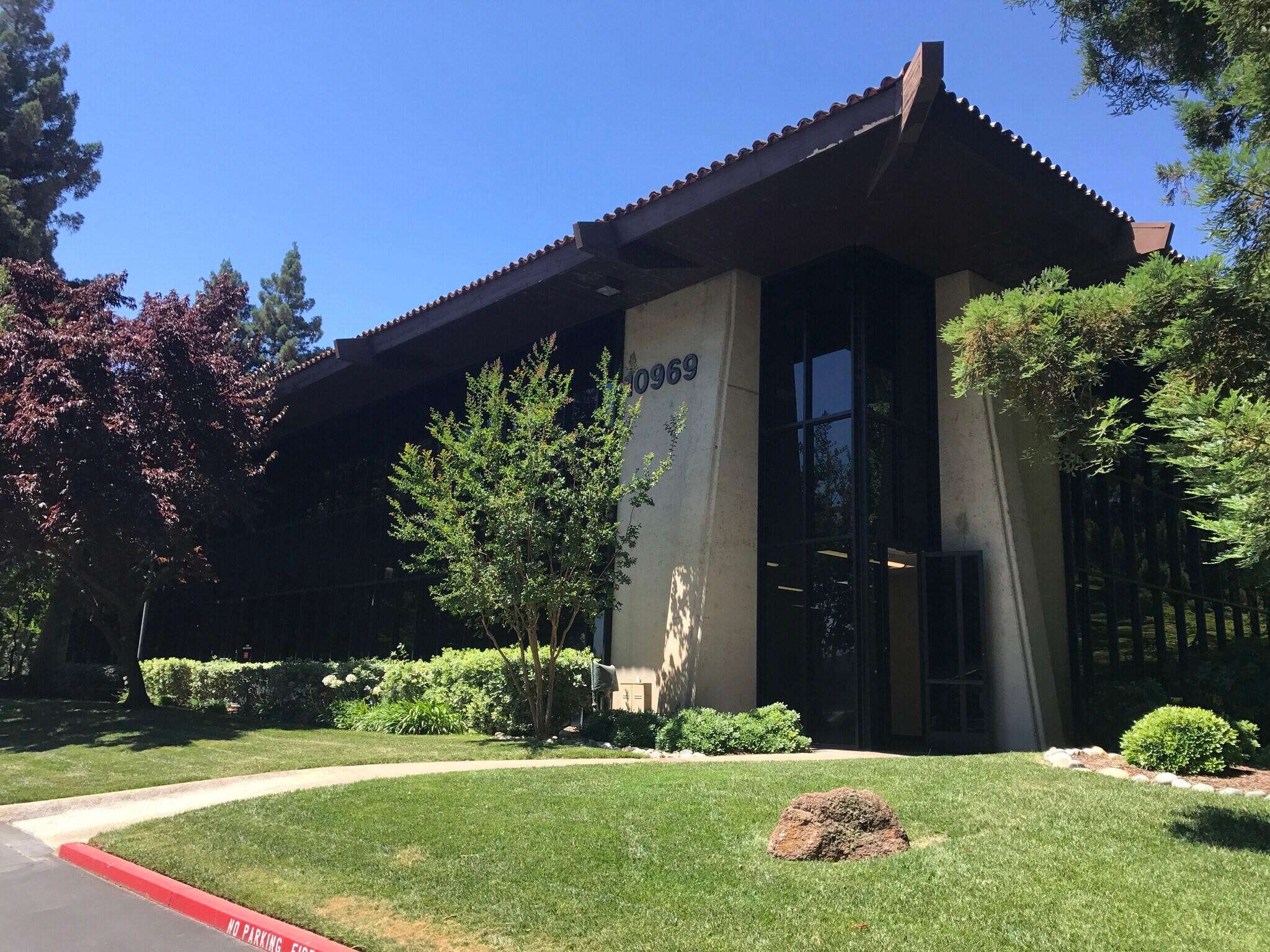 10969 Trade Center Dr, Rancho Cordova, CA for Rent