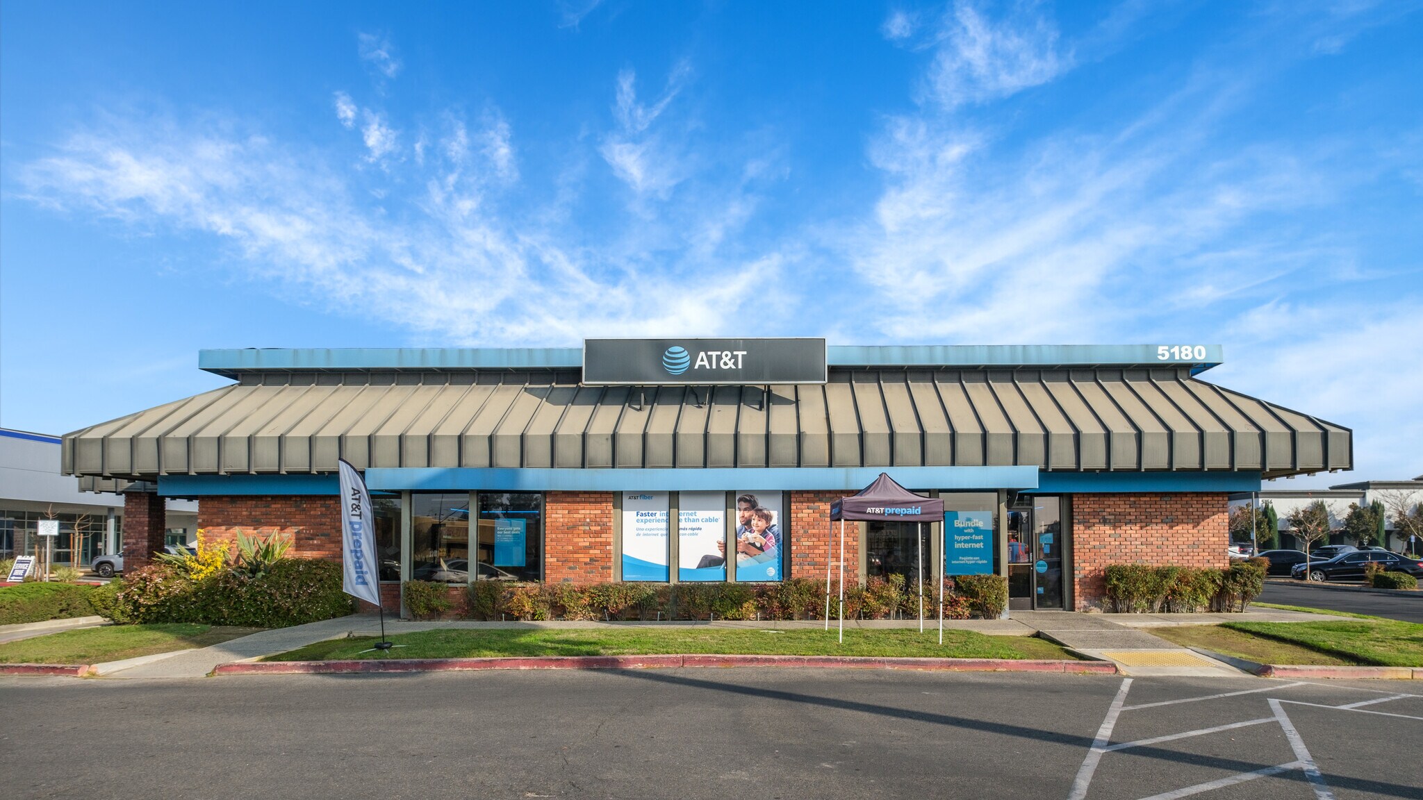 5180 N Blackstone Ave, Fresno, CA for Sale