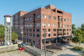 Houston, TX Apartments - 1111 Studewood St