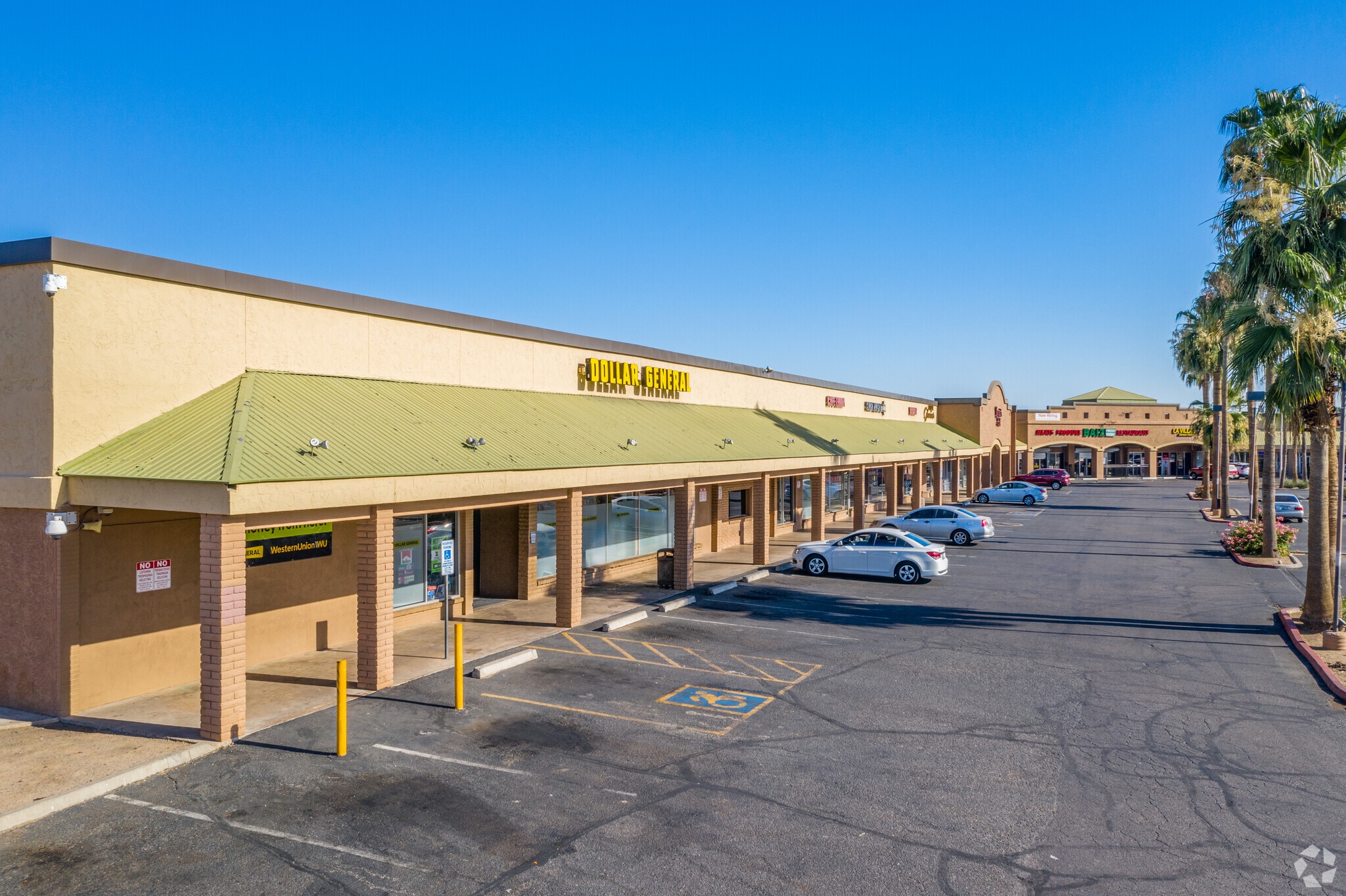 2718-2746 W Northern Ave, Phoenix, AZ for Rent