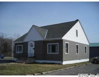 1414-1420 E Dominick St 1414-1420 E Dominick St