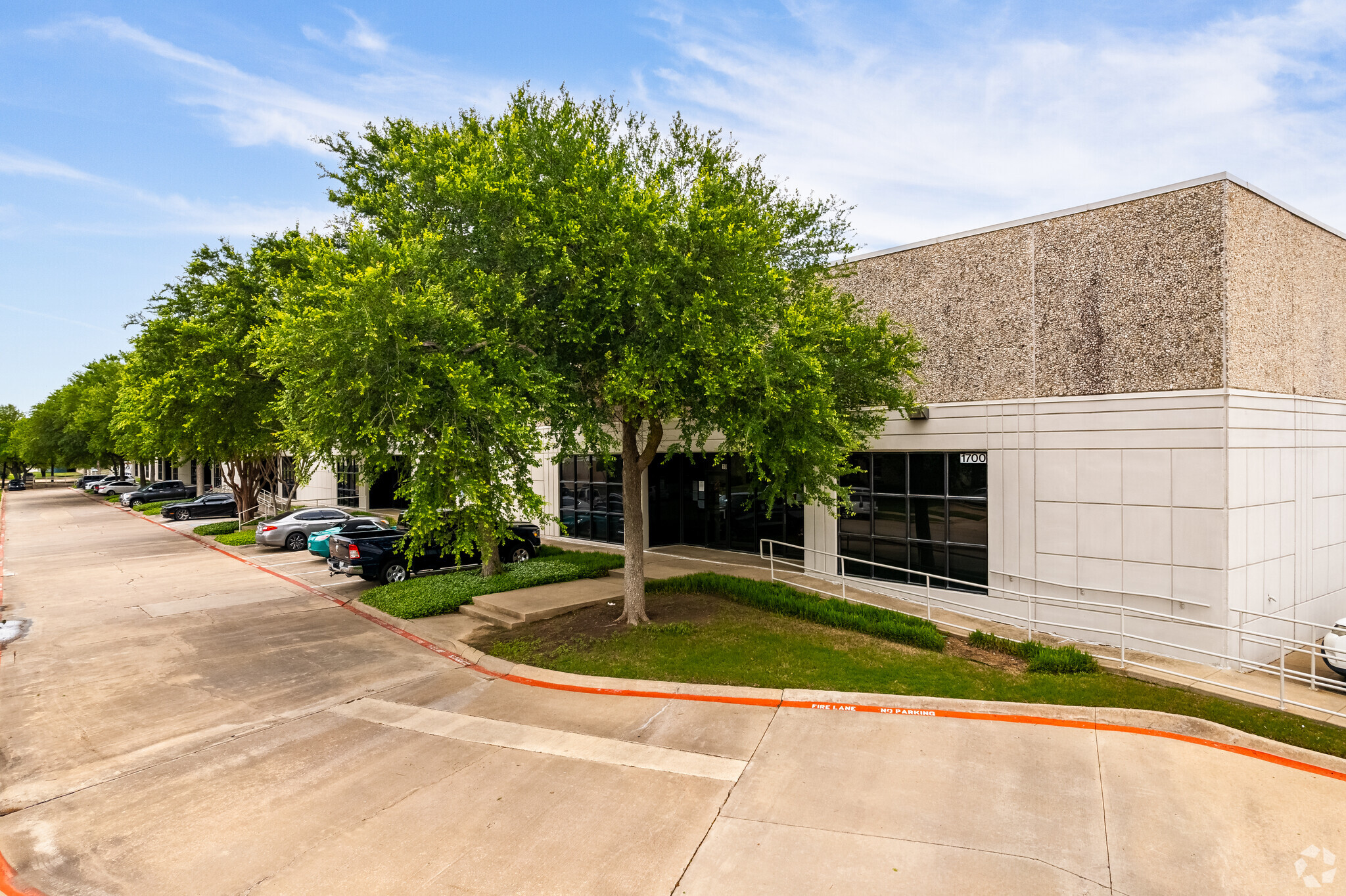 1700 Capital Ave, Plano, TX for Rent