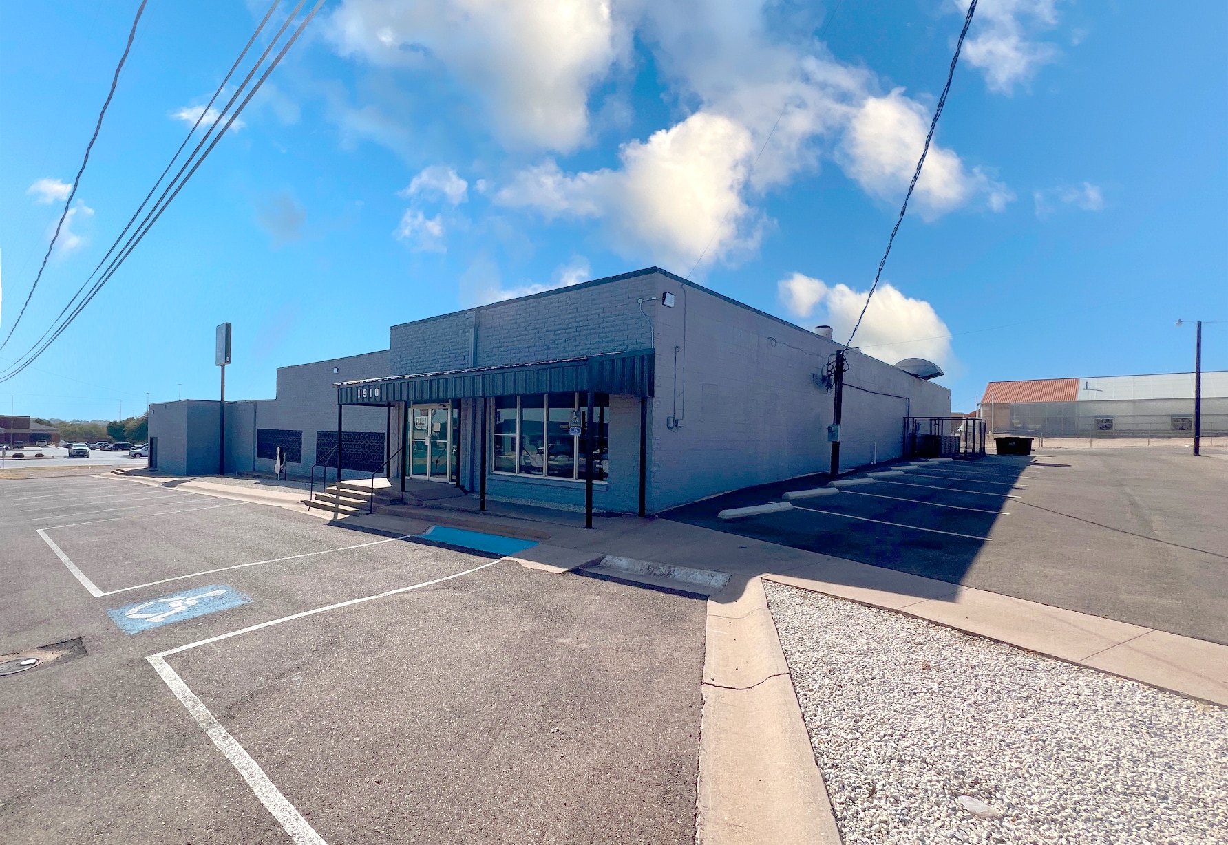 1910 35th St, Snyder, TX for Sale
