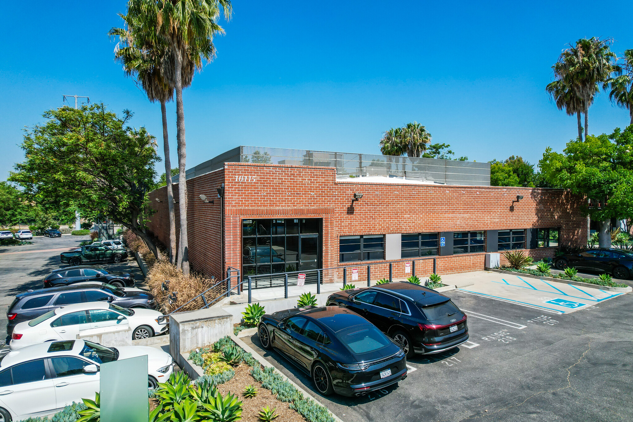 10115 Jefferson Blvd, Culver City, CA for Rent