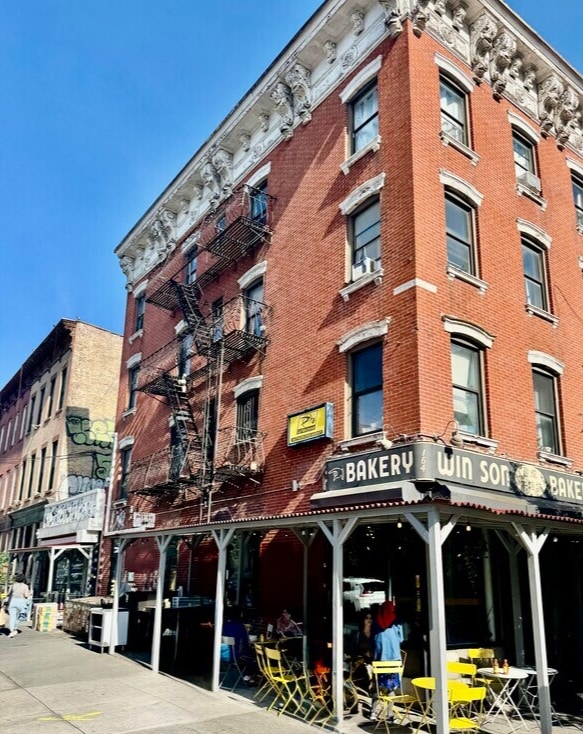 164 Graham Ave, Brooklyn, NY for Sale