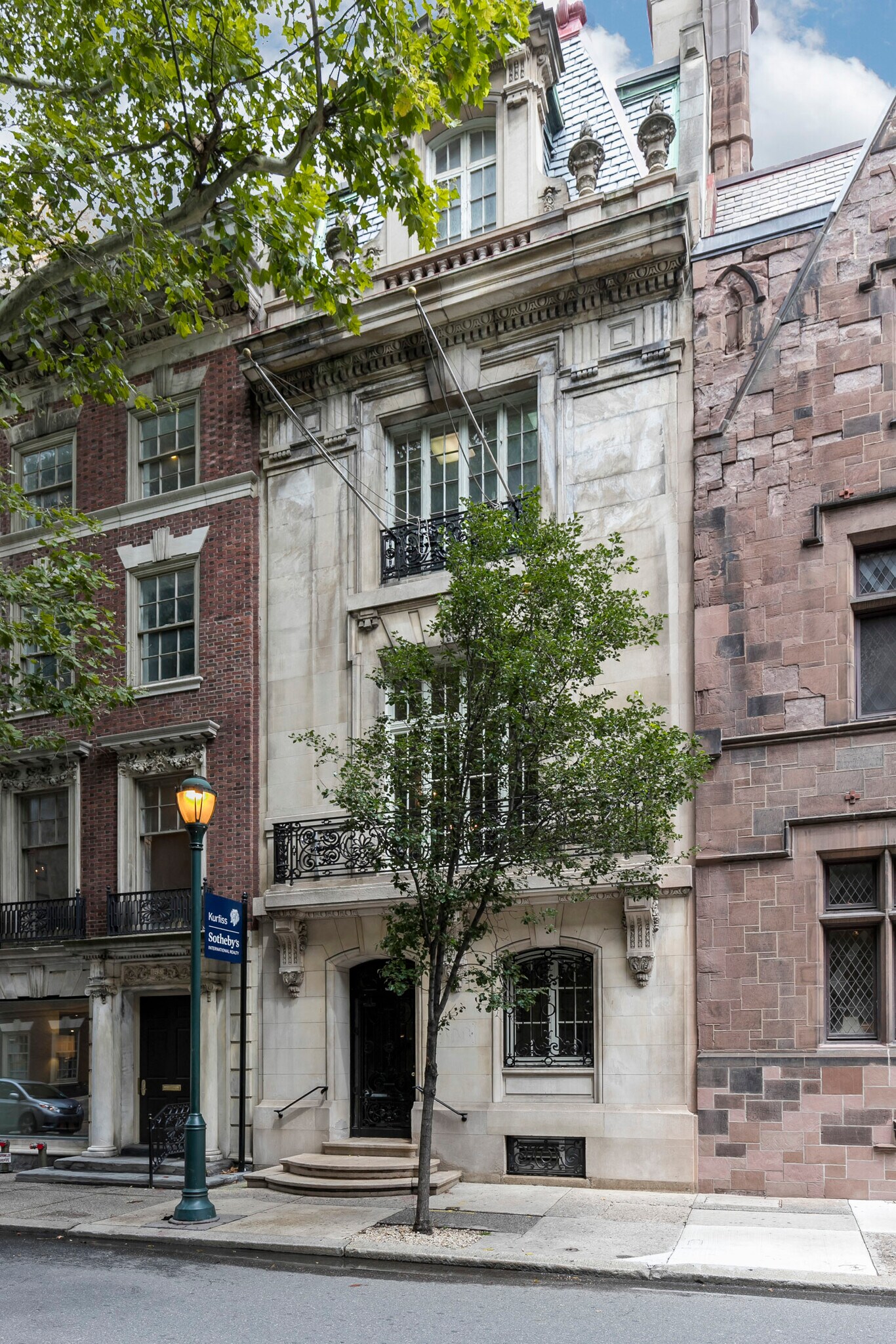 1629 Locust St, Philadelphia, PA for Sale