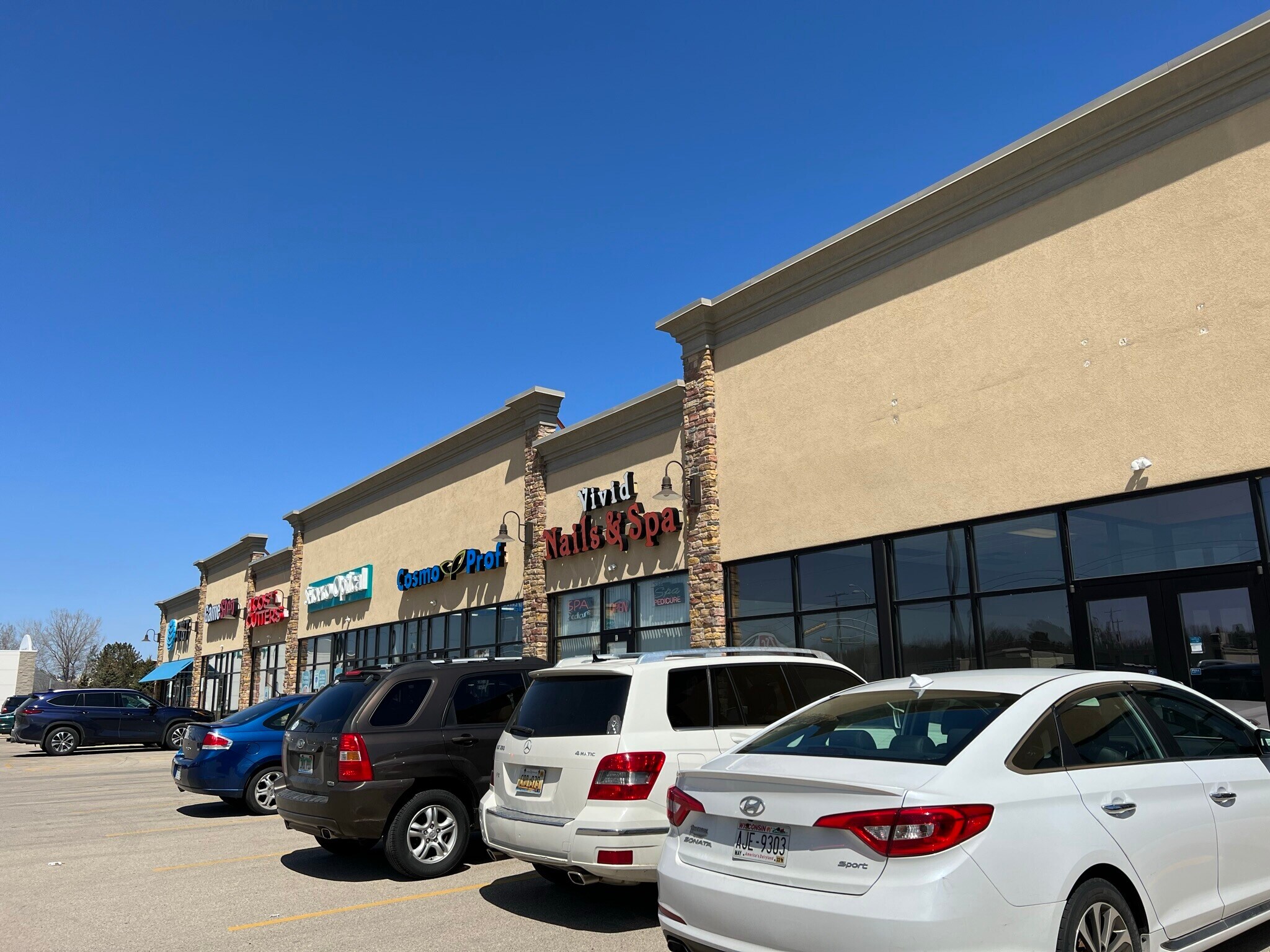 2910 Roosevelt Rd, Marinette, WI for Rent