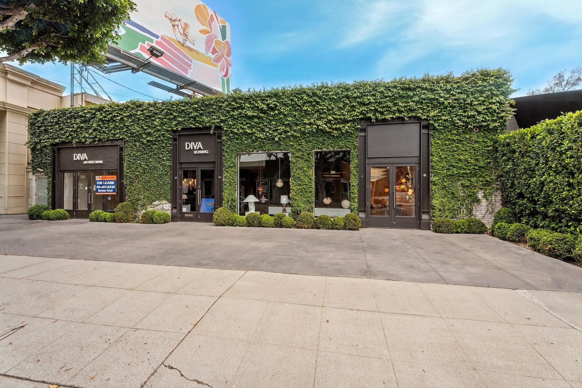 352 N Robertson Blvd, West Hollywood, CA for Rent