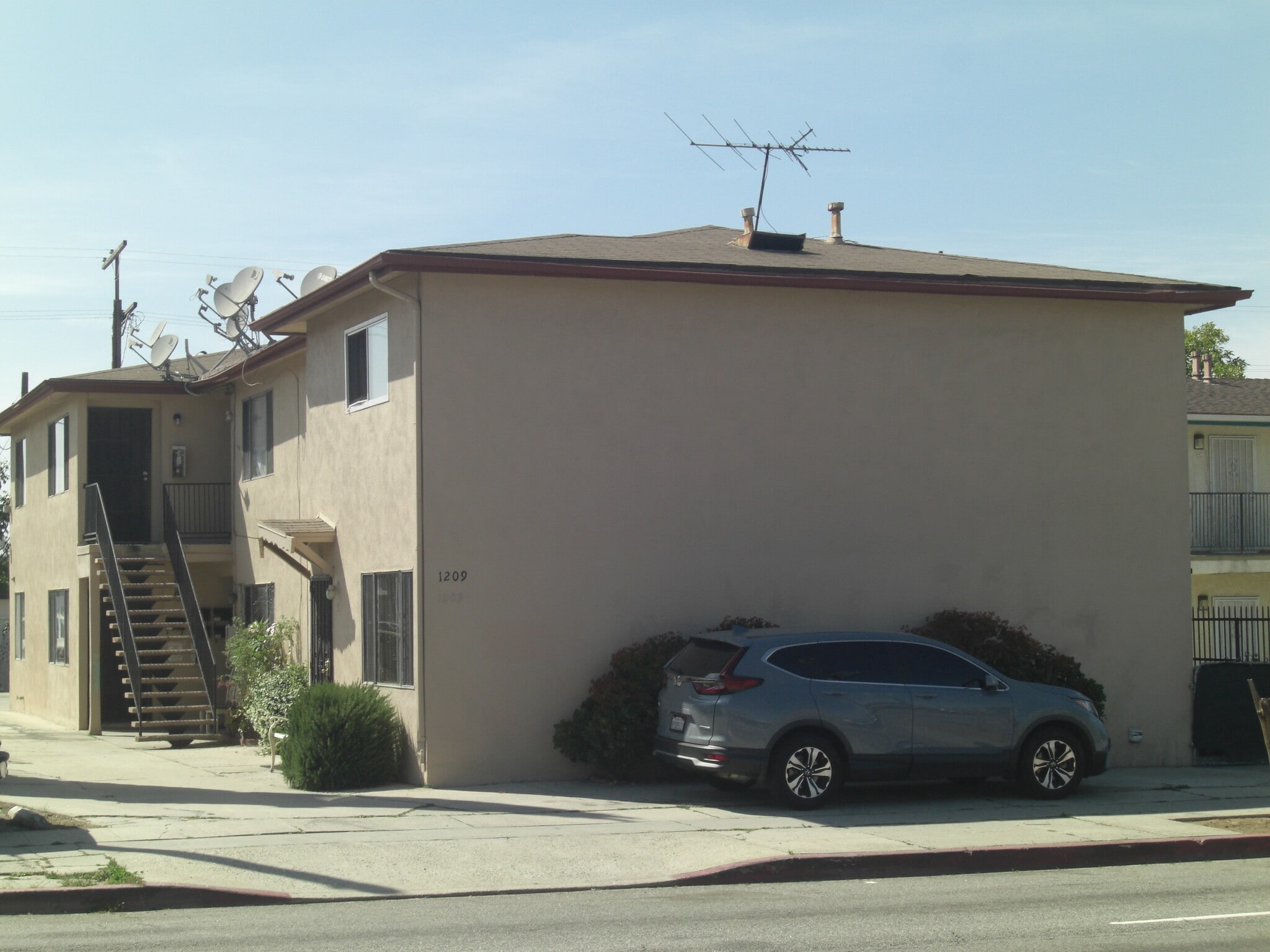 1209 N Wilmington Blvd, Wilmington, CA for Sale