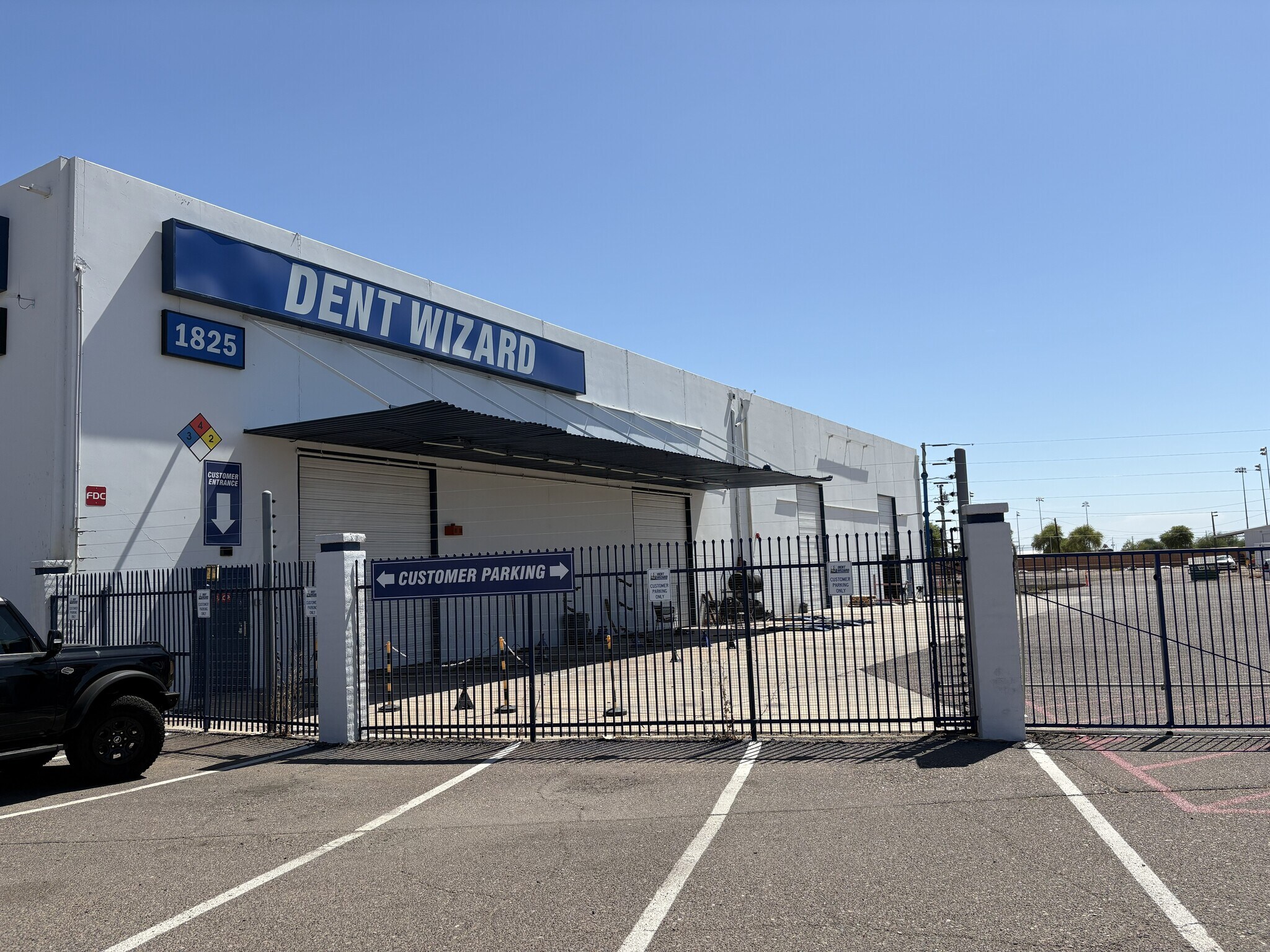 1825 S Black Canyon Hwy, Phoenix, AZ for Rent