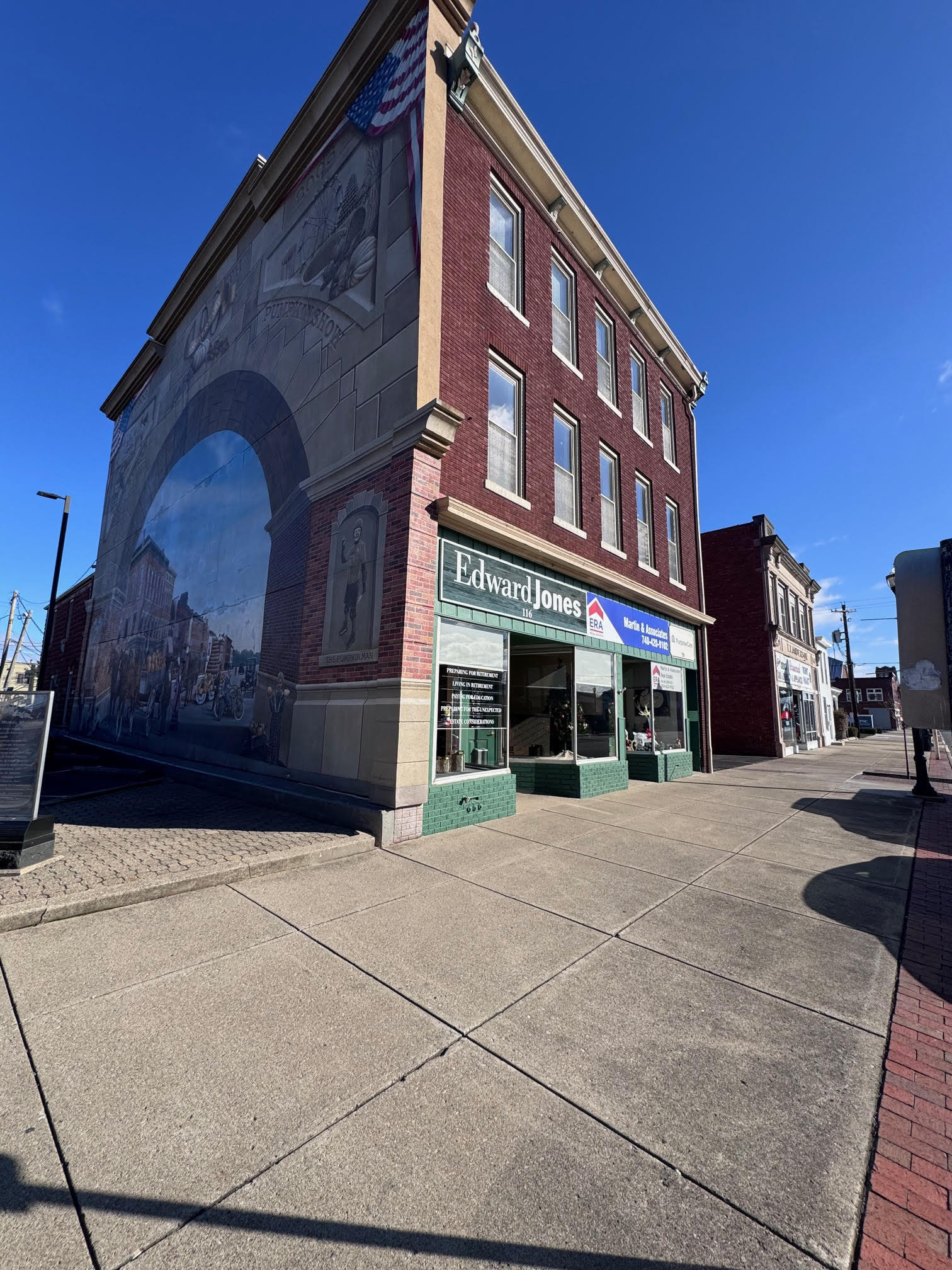 116-120 E Main St, Circleville, OH for Rent