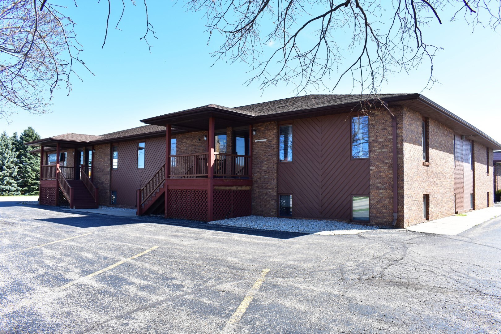 2797 Prairie Ave, Beloit, WI for Rent