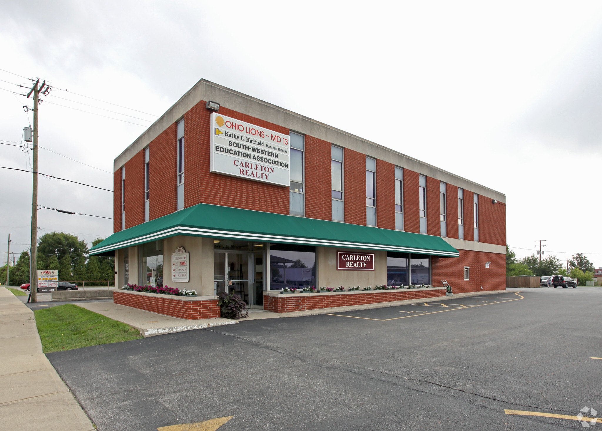 4074 Hoover Rd, Grove City, OH for Rent