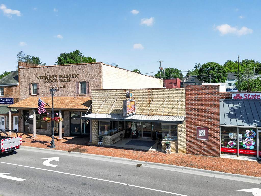 321 W Main St, Abingdon, VA for Rent