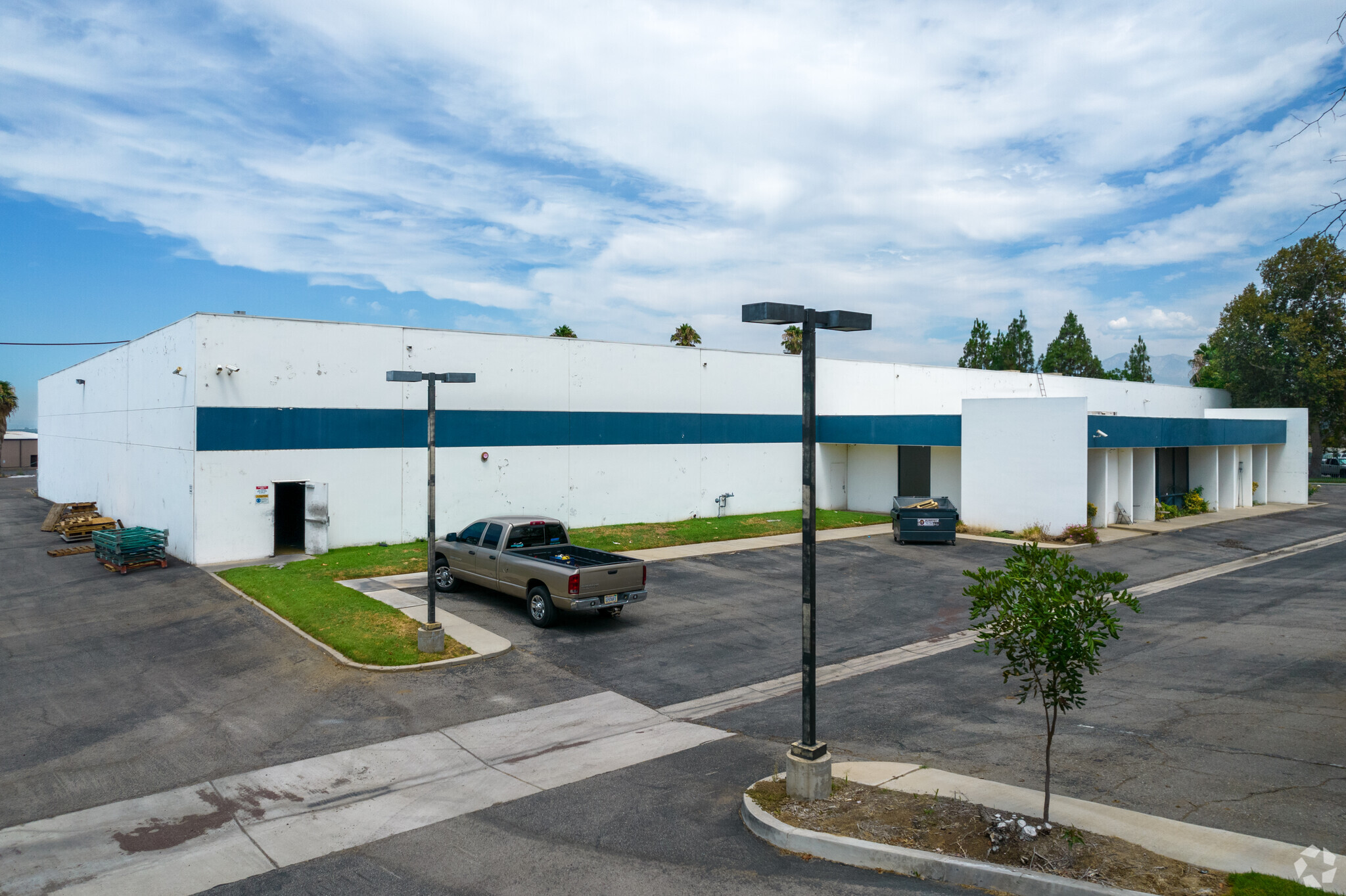 6727 Columbus Ave, Riverside, CA for Rent