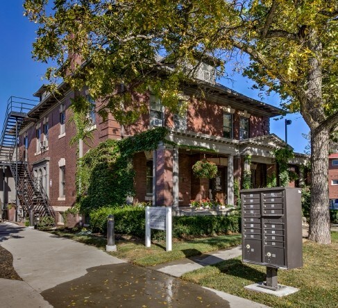 144 S 39th St, Omaha, NE for Rent