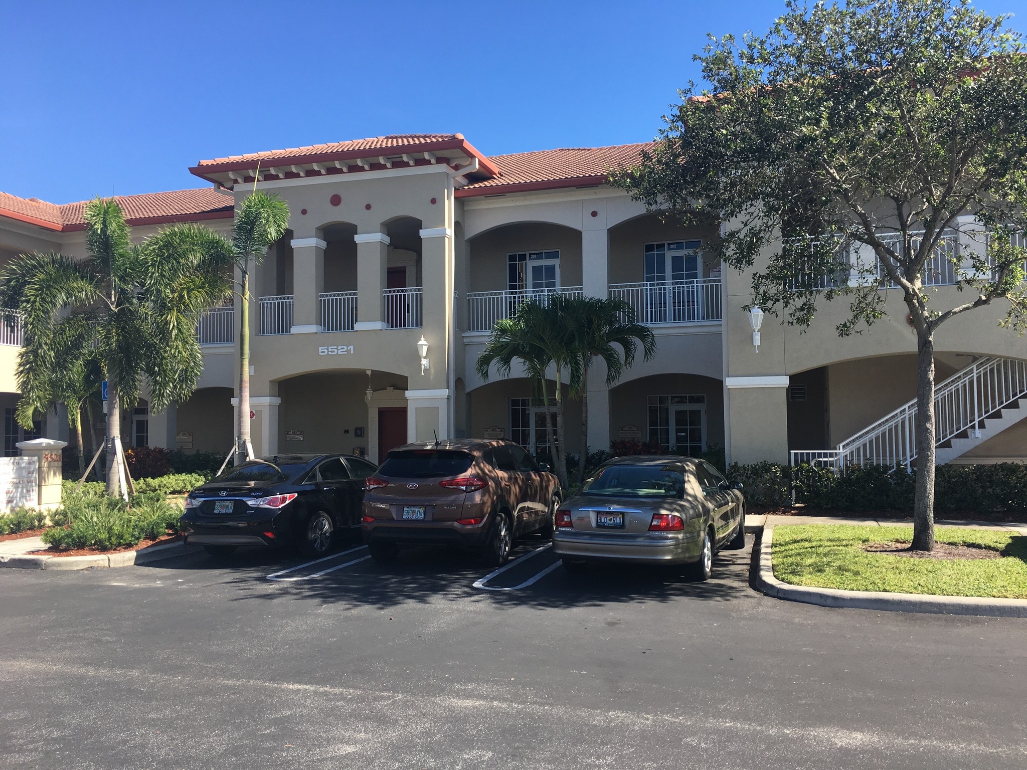 5521 N University Dr, Coral Springs, FL for Sale
