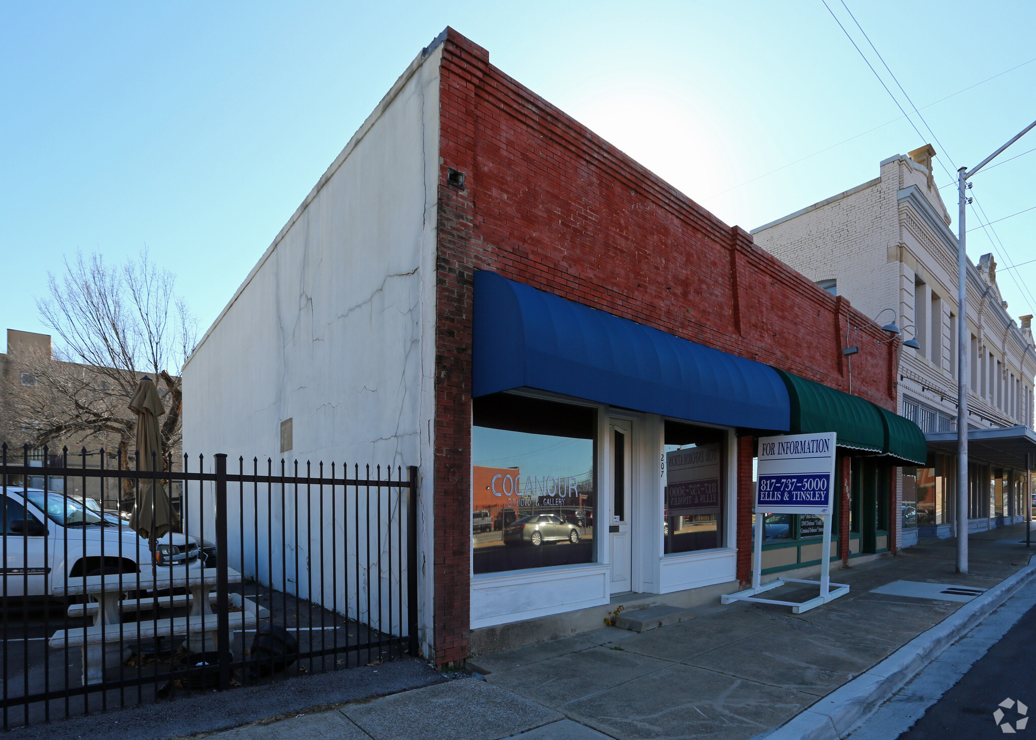 207-209 S Jennings Ave, Fort Worth, TX for Rent