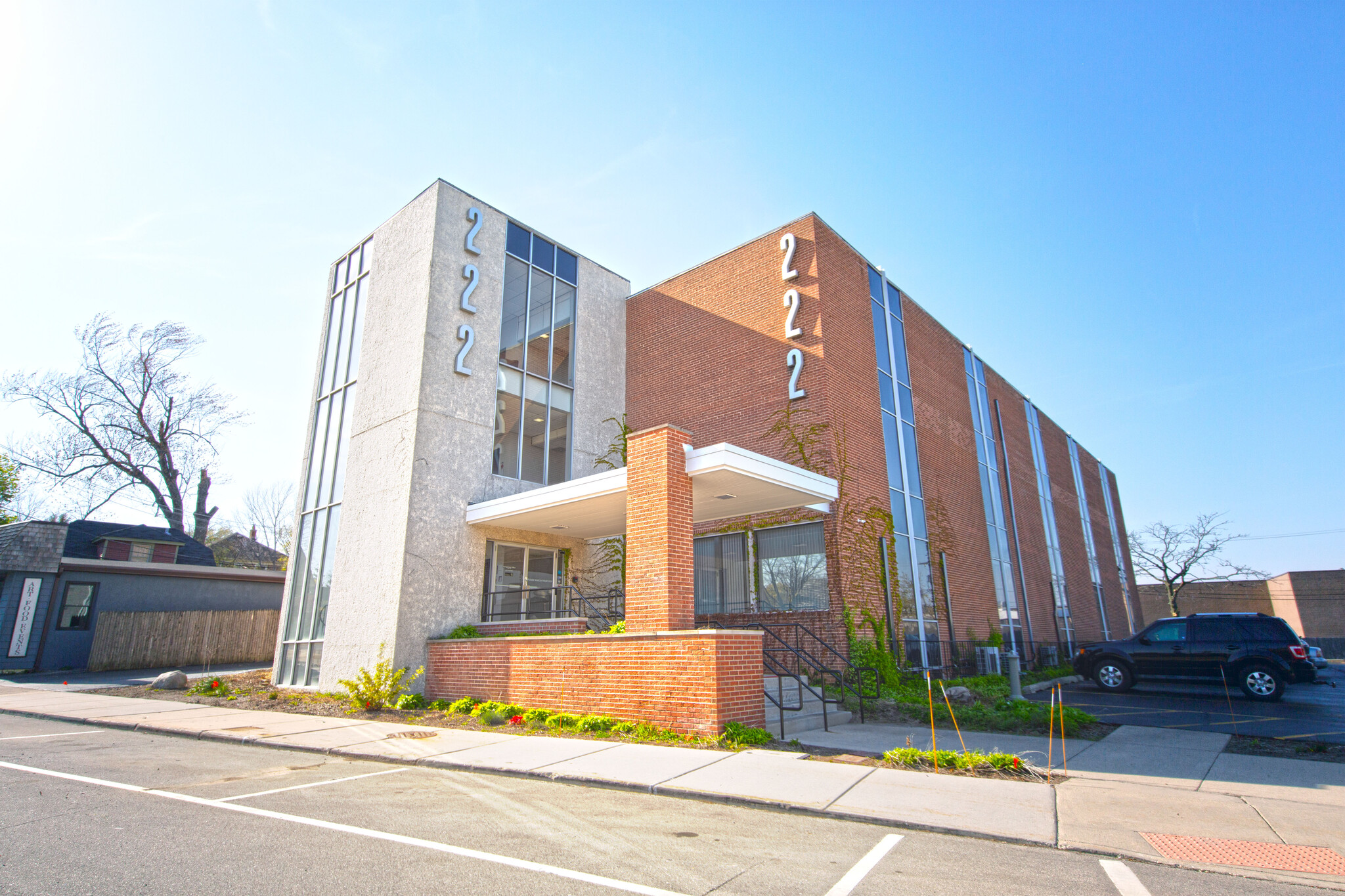 222 E Wisconsin Ave, Lake Forest, IL for Rent