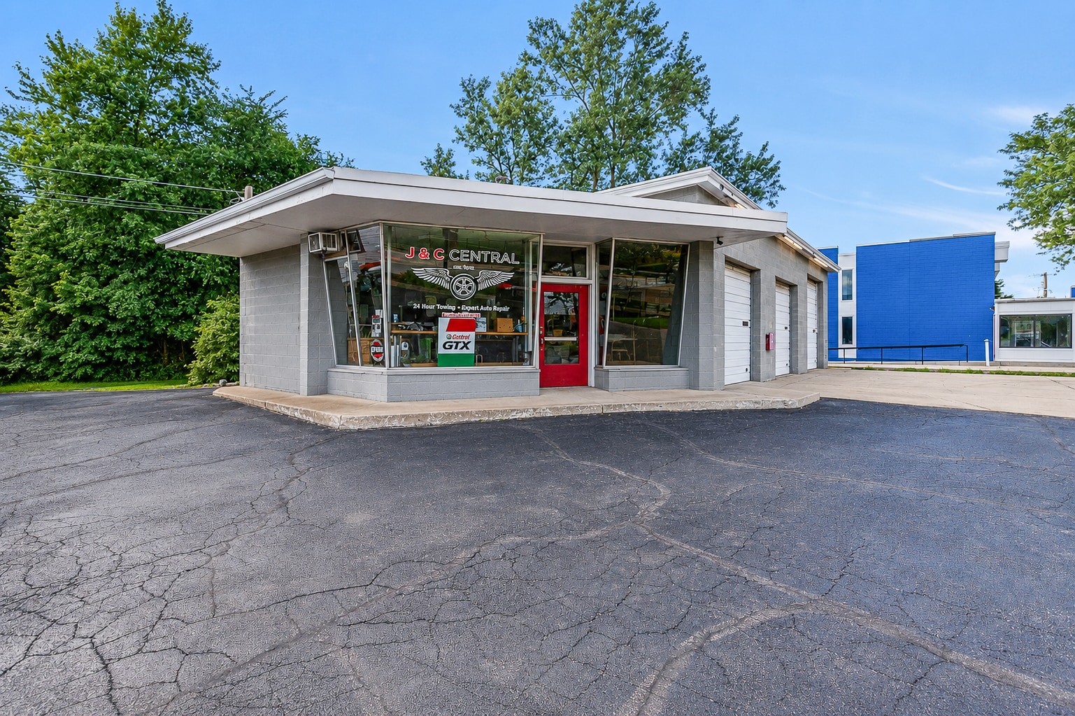 420 S Main St, Wheaton, IL for Sale