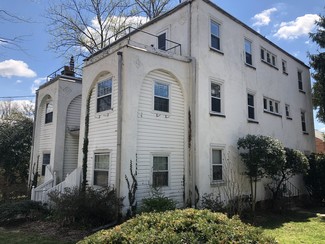 Narberth, PA Apartments - 100 Sabine Ave