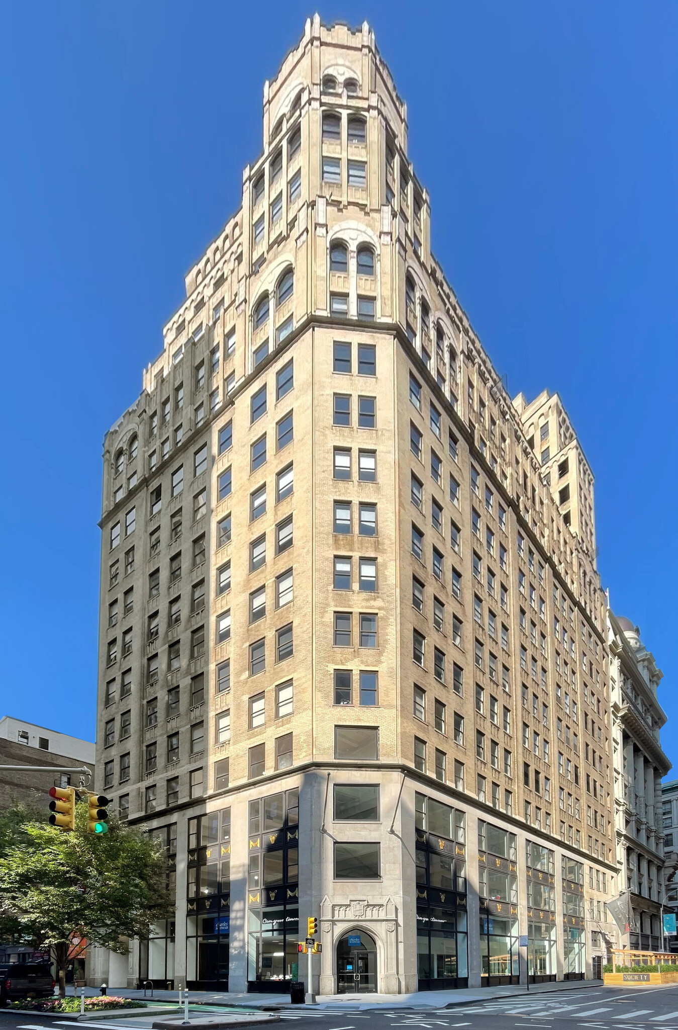 915 Broadway, New York, NY for Rent