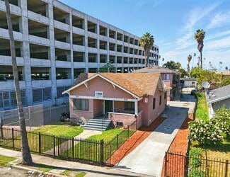 Los Angeles, CA Apartments - 925 W 84th St