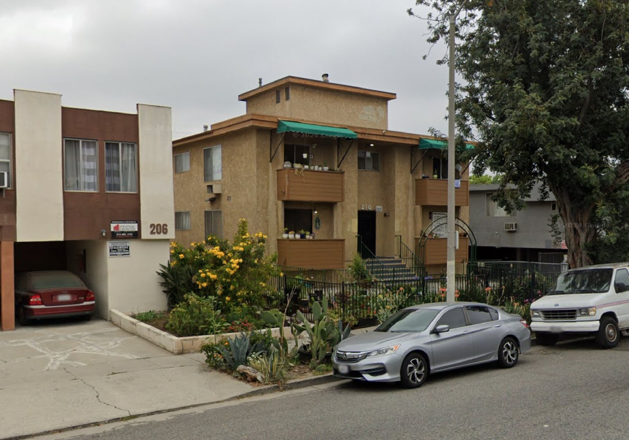 210 S Commonwealth Ave, Los Angeles, CA for Sale