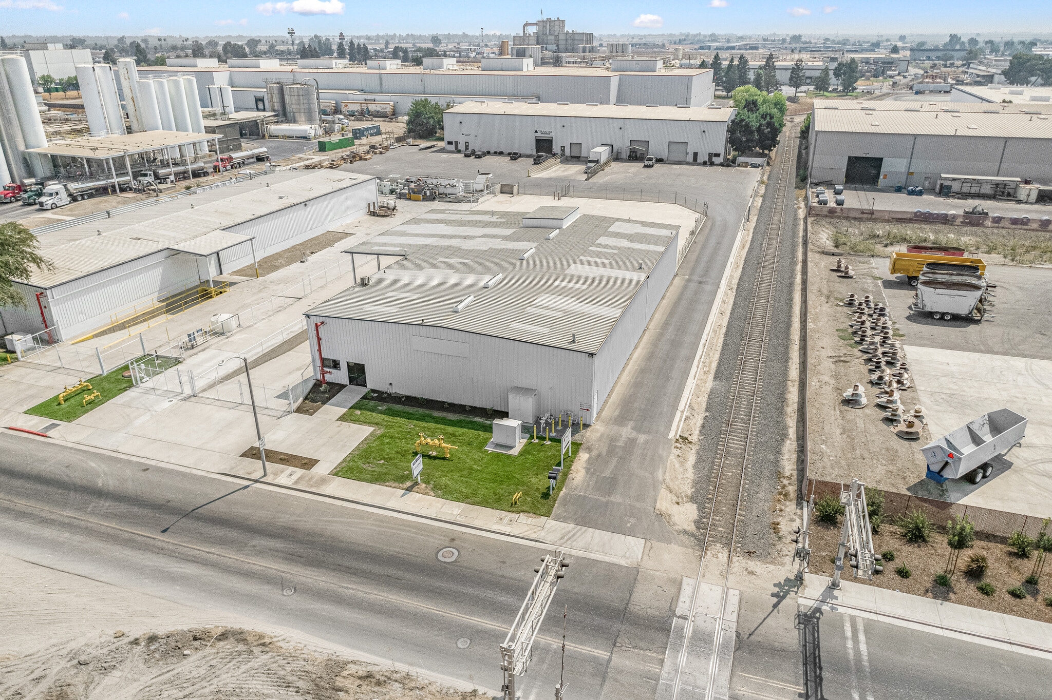 861 E Levin Ave, Tulare, CA for Rent