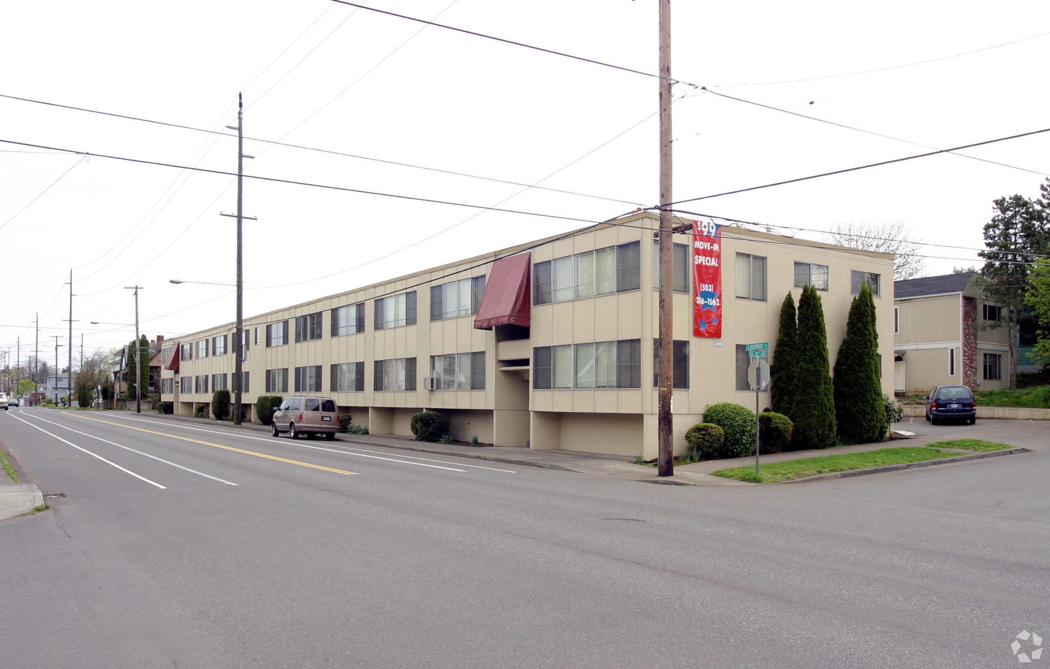 7606-7720 E Burnside St, Portland, OR for Sale