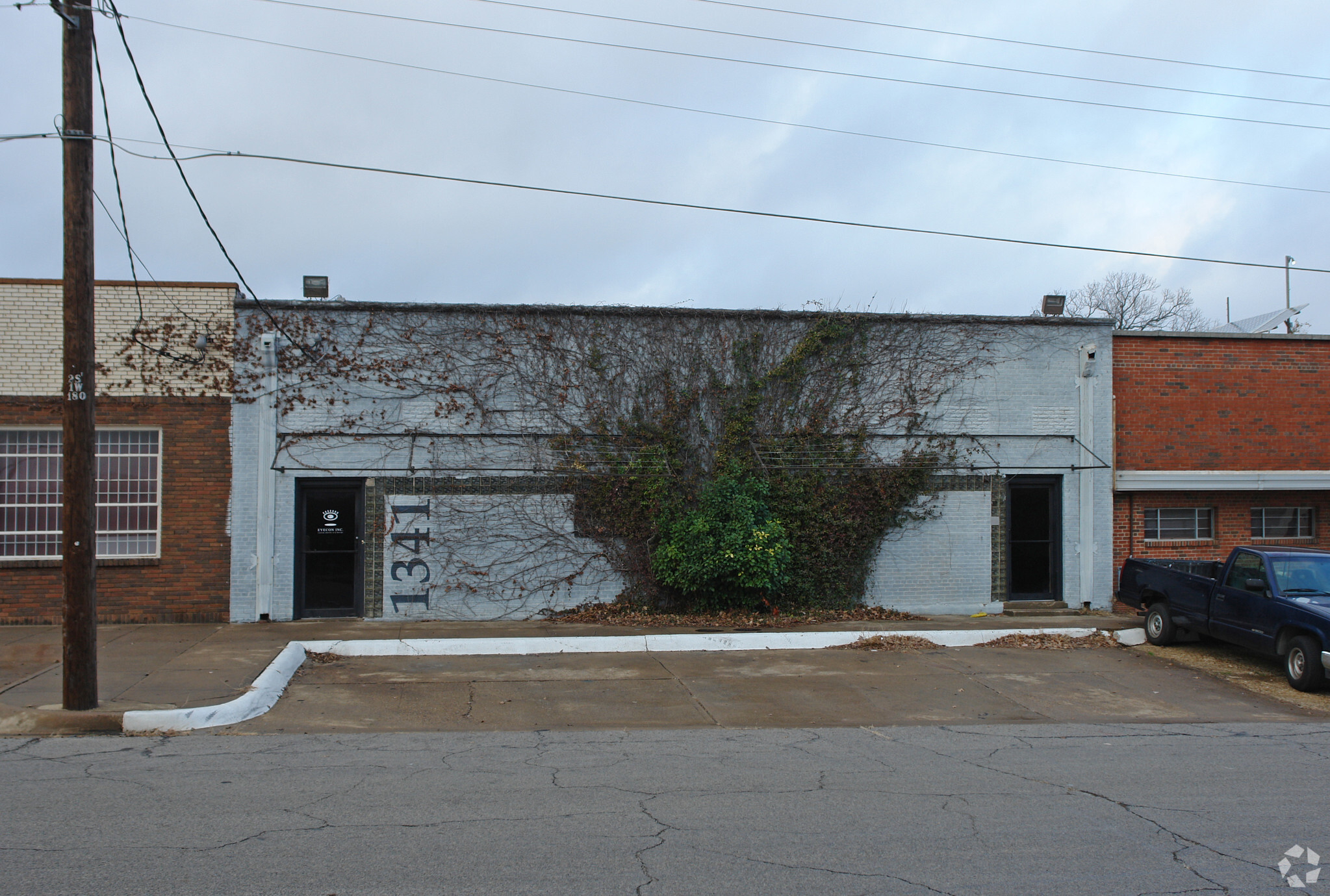 1341 Plowman Ave, Dallas, TX for Rent