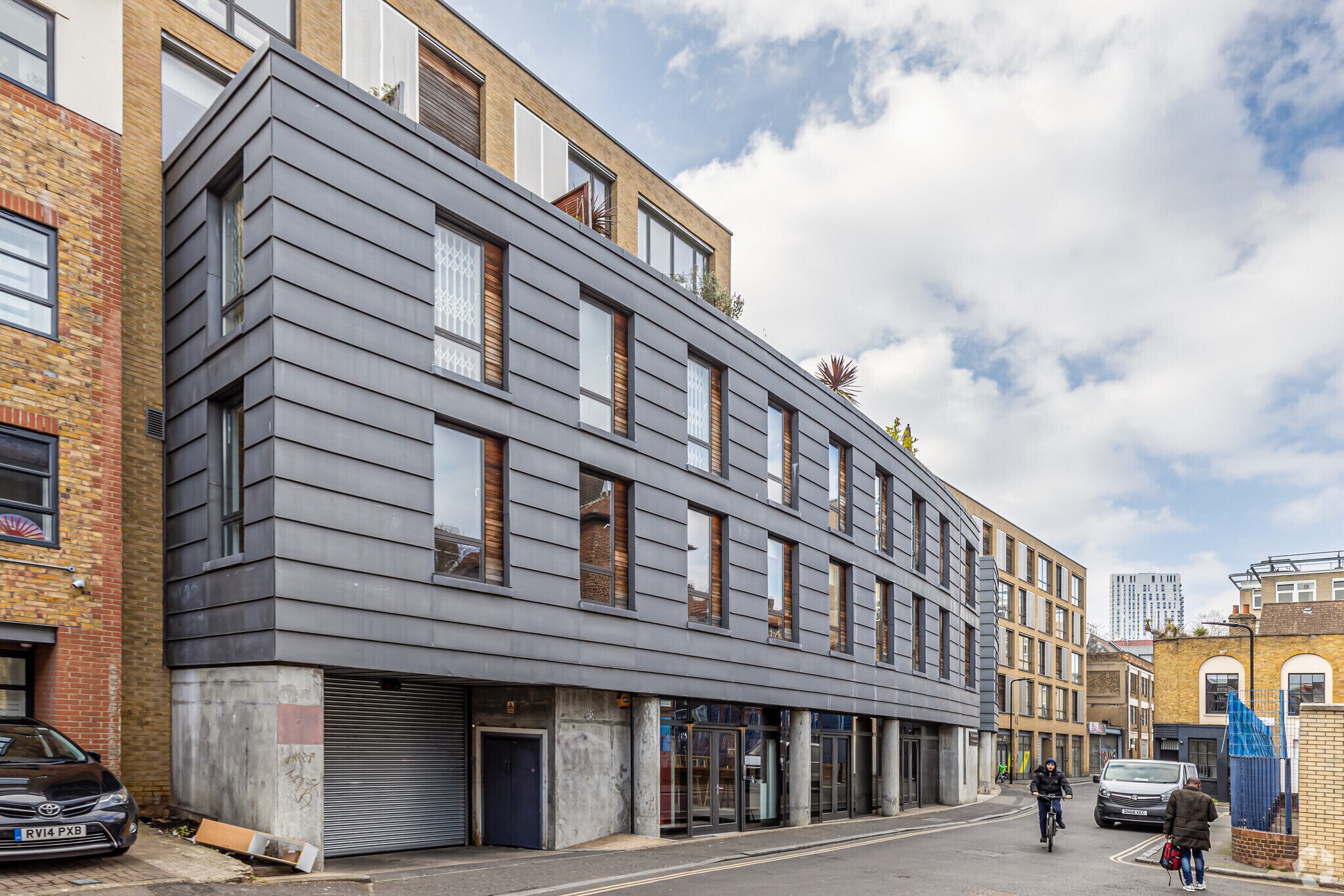 7-15 Drysdale St, London, LND for Sale