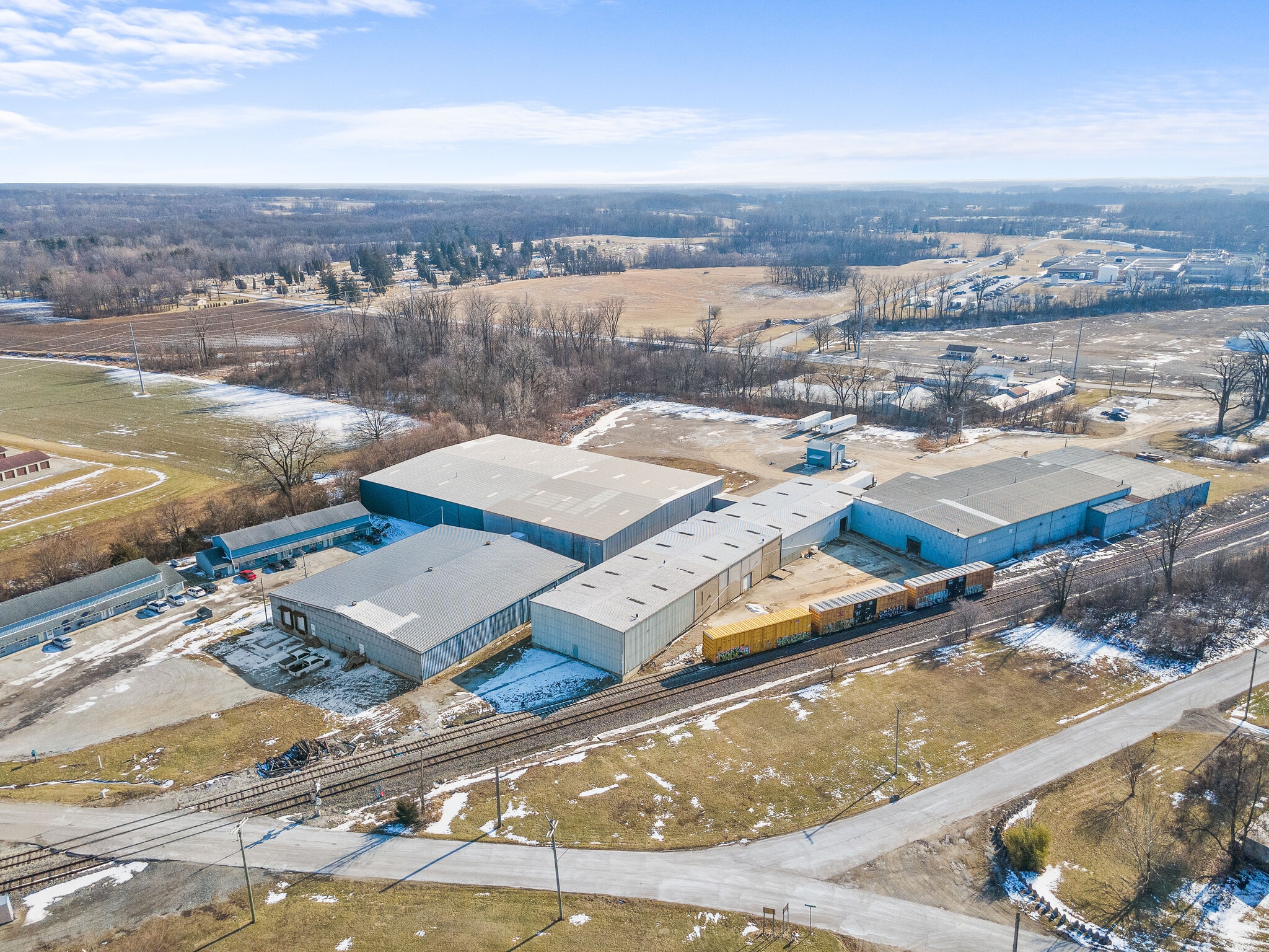 908-918 E Franklin St, Hartford City, IN for Sale