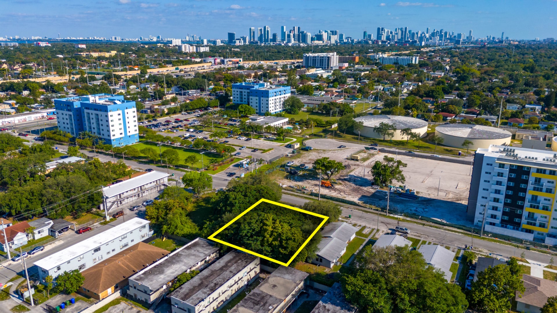 825 - 829 NW 69th st, Miami, FL for Sale