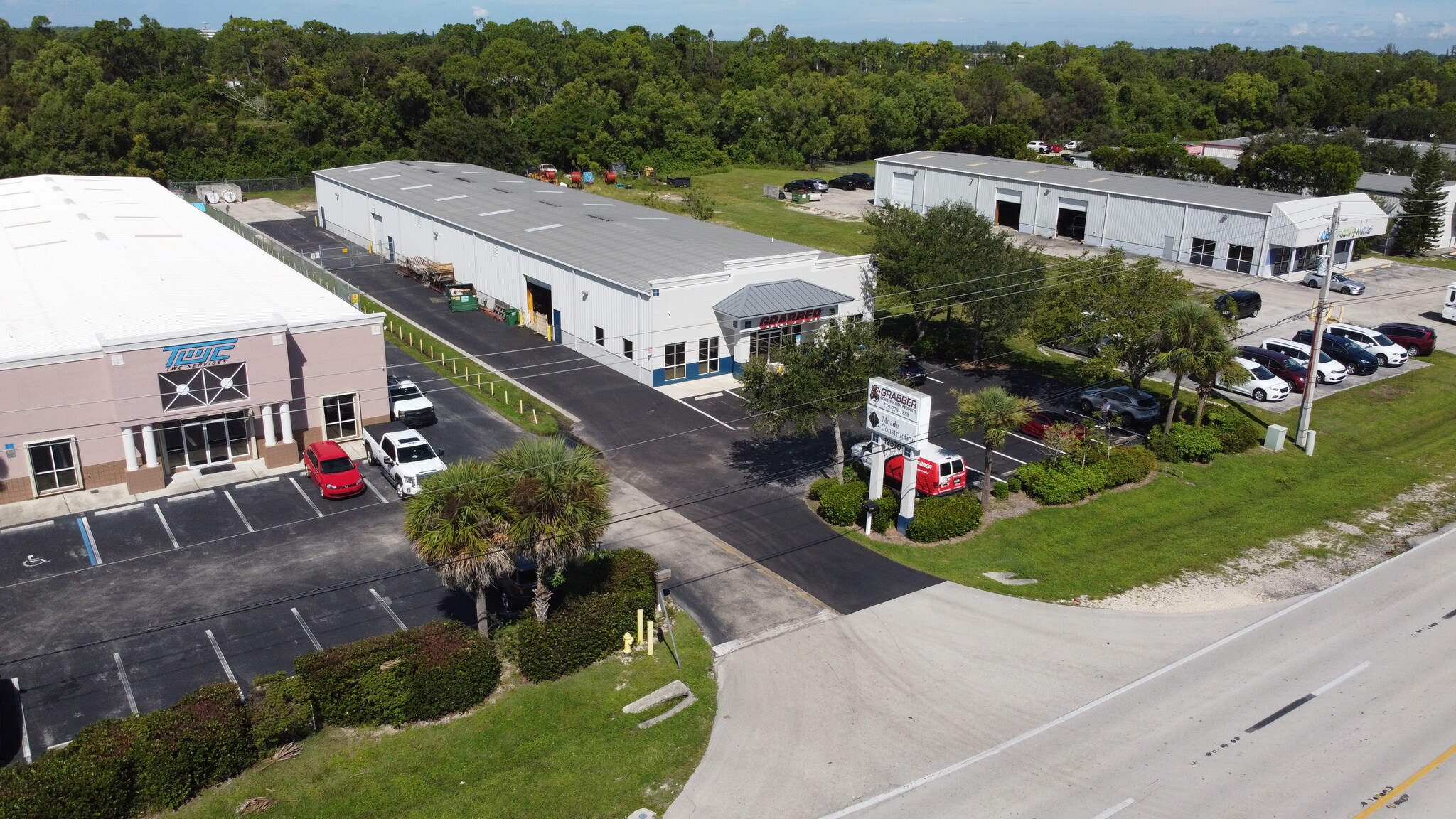 12570 Metro Pky, Fort Myers, FL for Sale