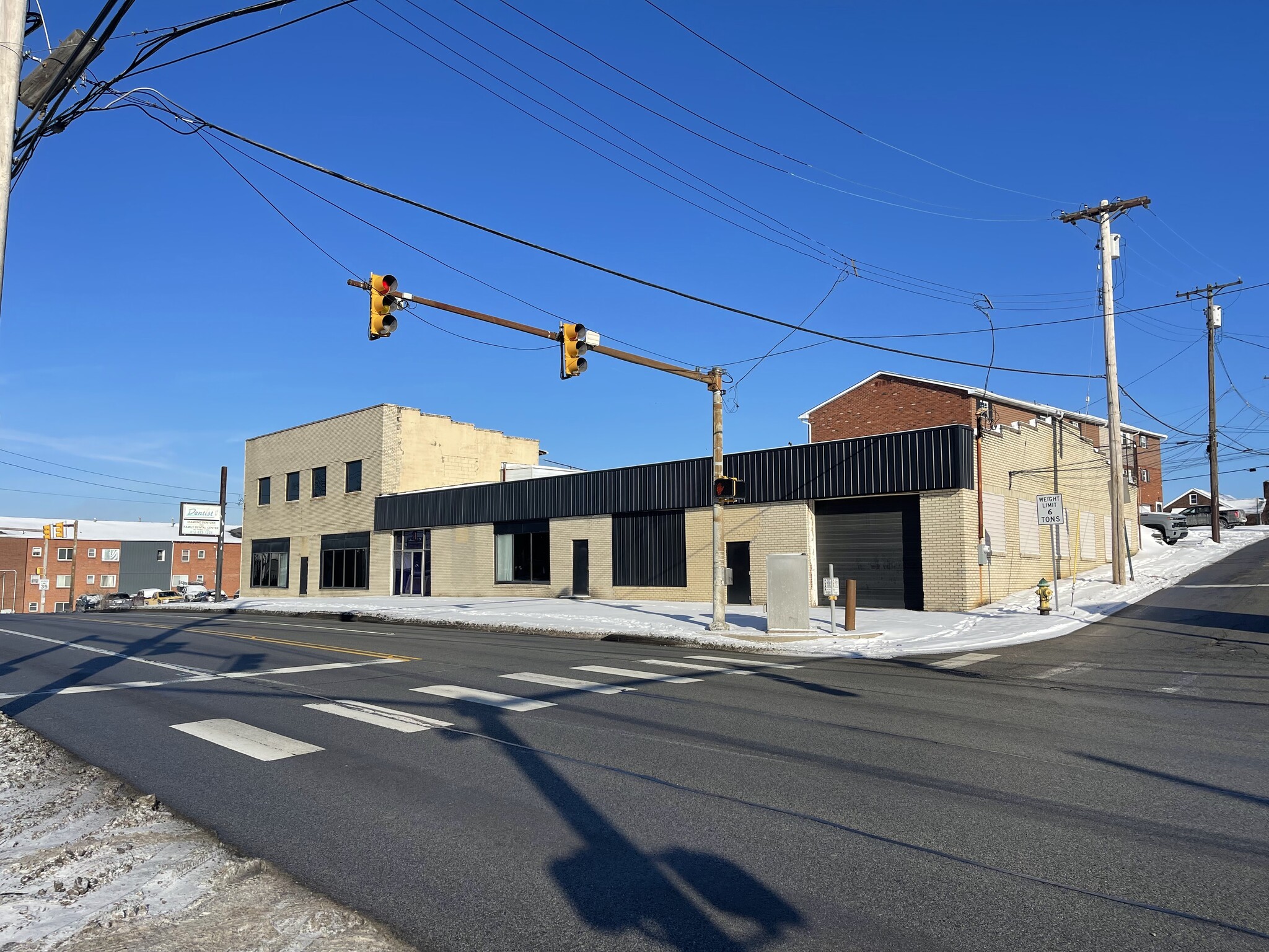 537 Lincoln Hwy, East McKeesport, PA for Sale