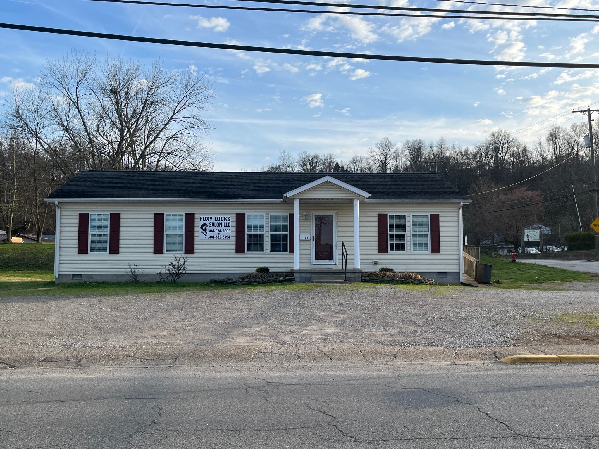 402 5th St, New Haven, WV for Sale