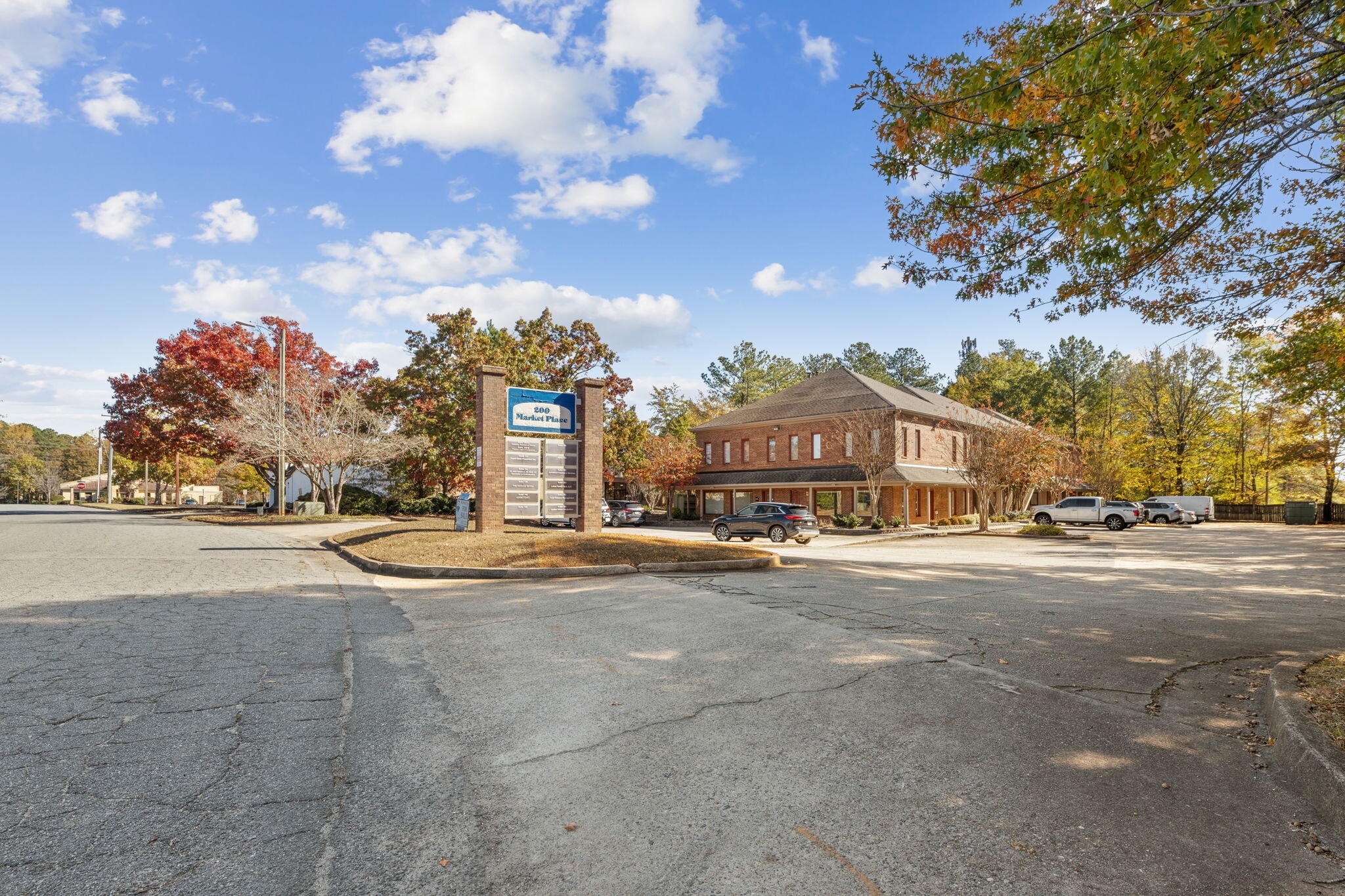 200 Market Pl, Roswell, GA for Sale