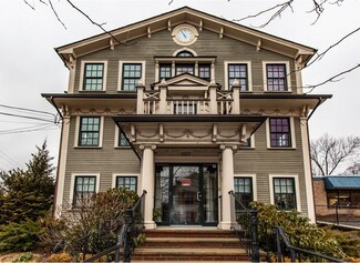 2227 Mineral Spg Ave  